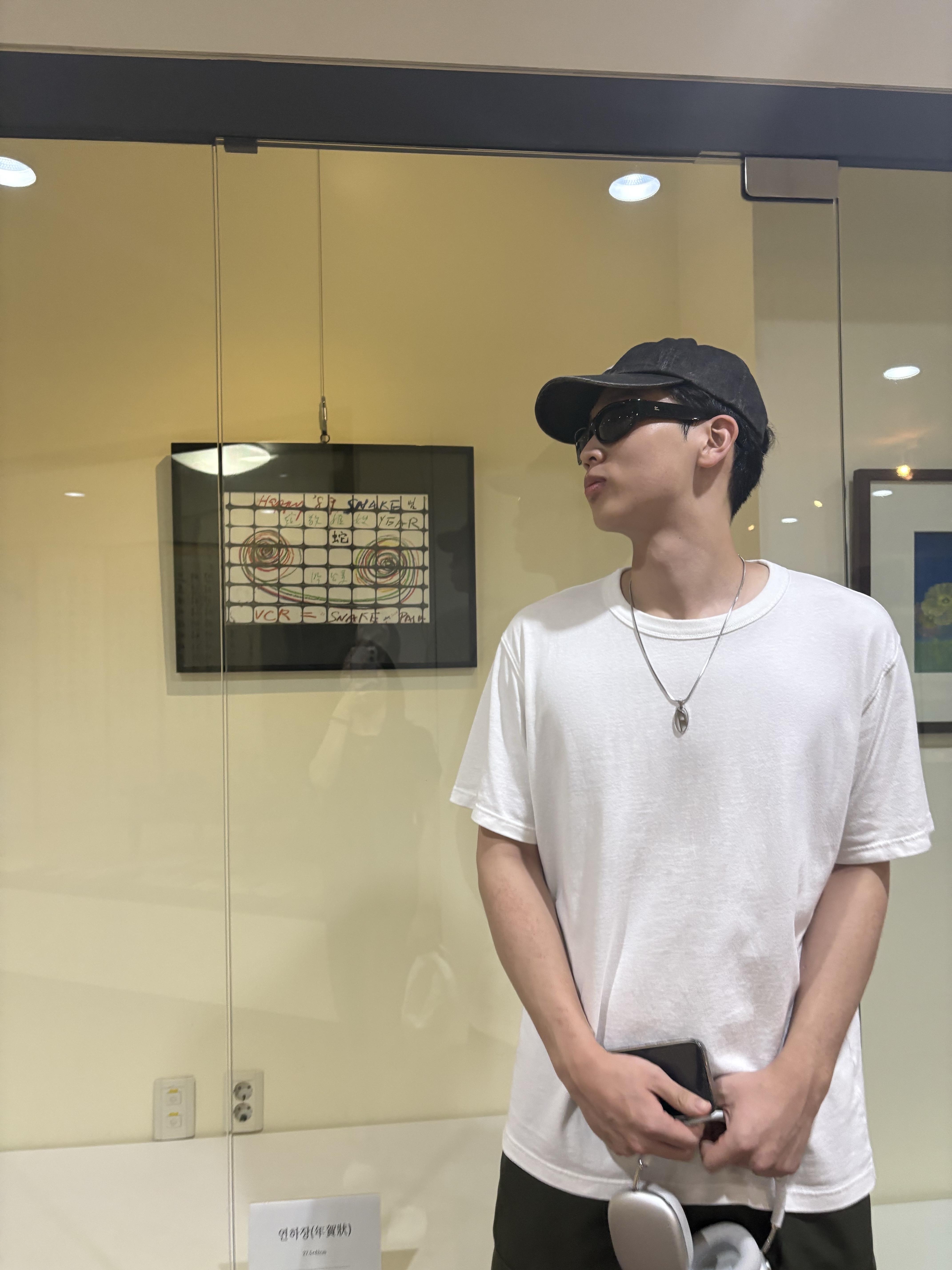 On Running Cloudmonster Void Black, Supreme Kevlar Denim S Logo 6-Panel Black - 22SS 착용 스타일 - 4