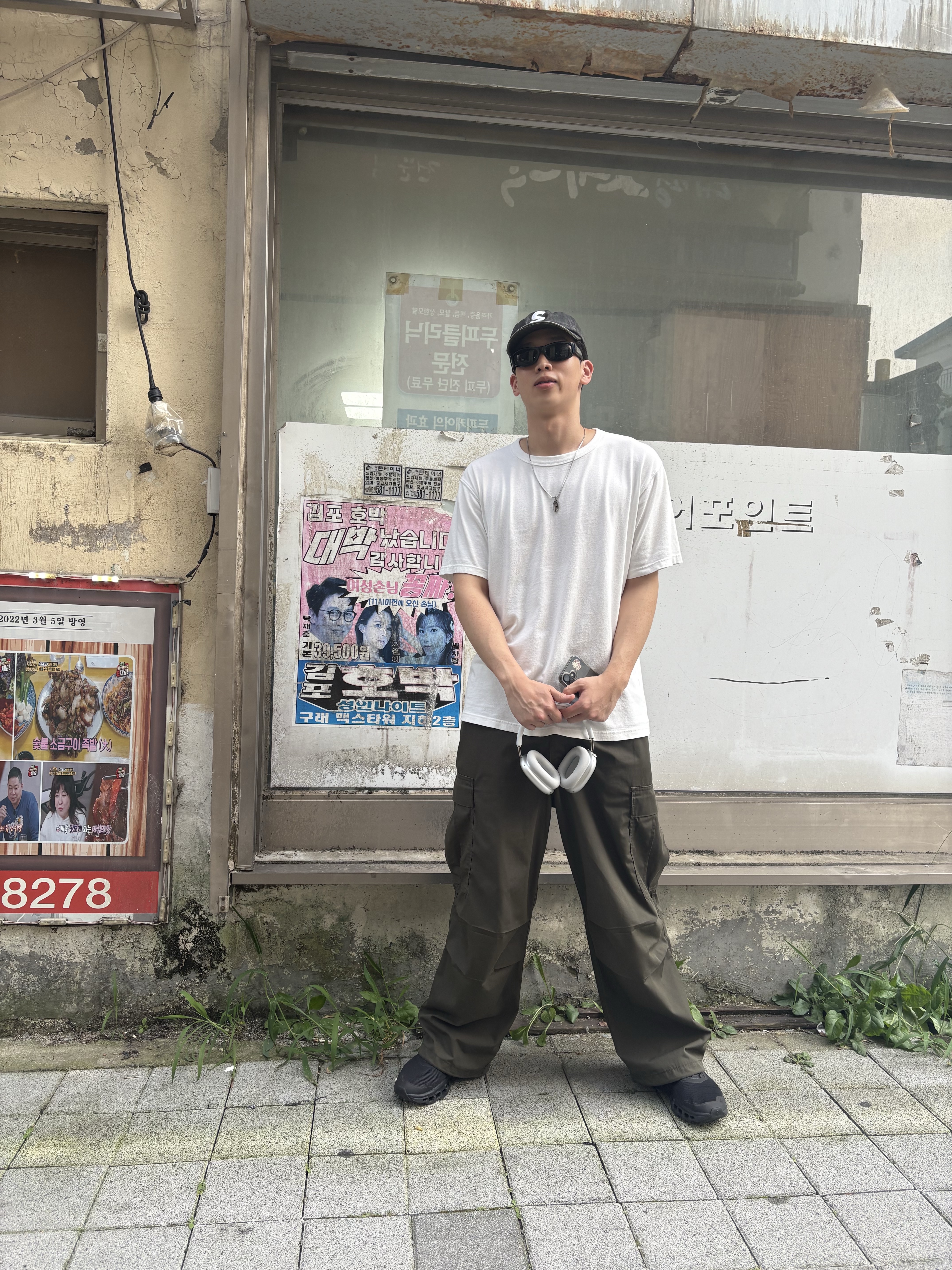On Running Cloudmonster Void Black, Supreme Kevlar Denim S Logo 6-Panel Black - 22SS 착용 스타일 - 2