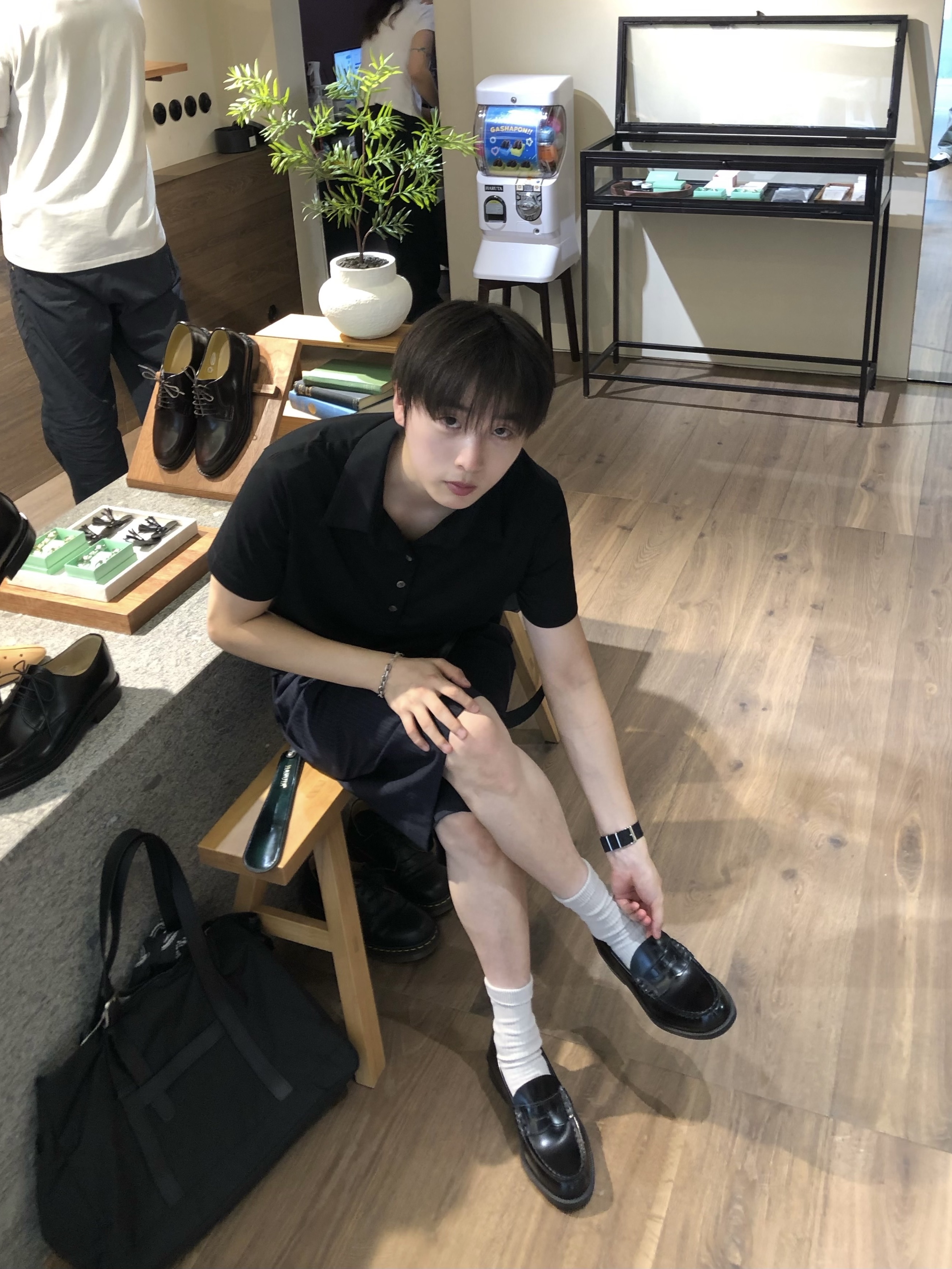 Haruta HS-906 Penny Loafer Black 착용 스타일 - 1