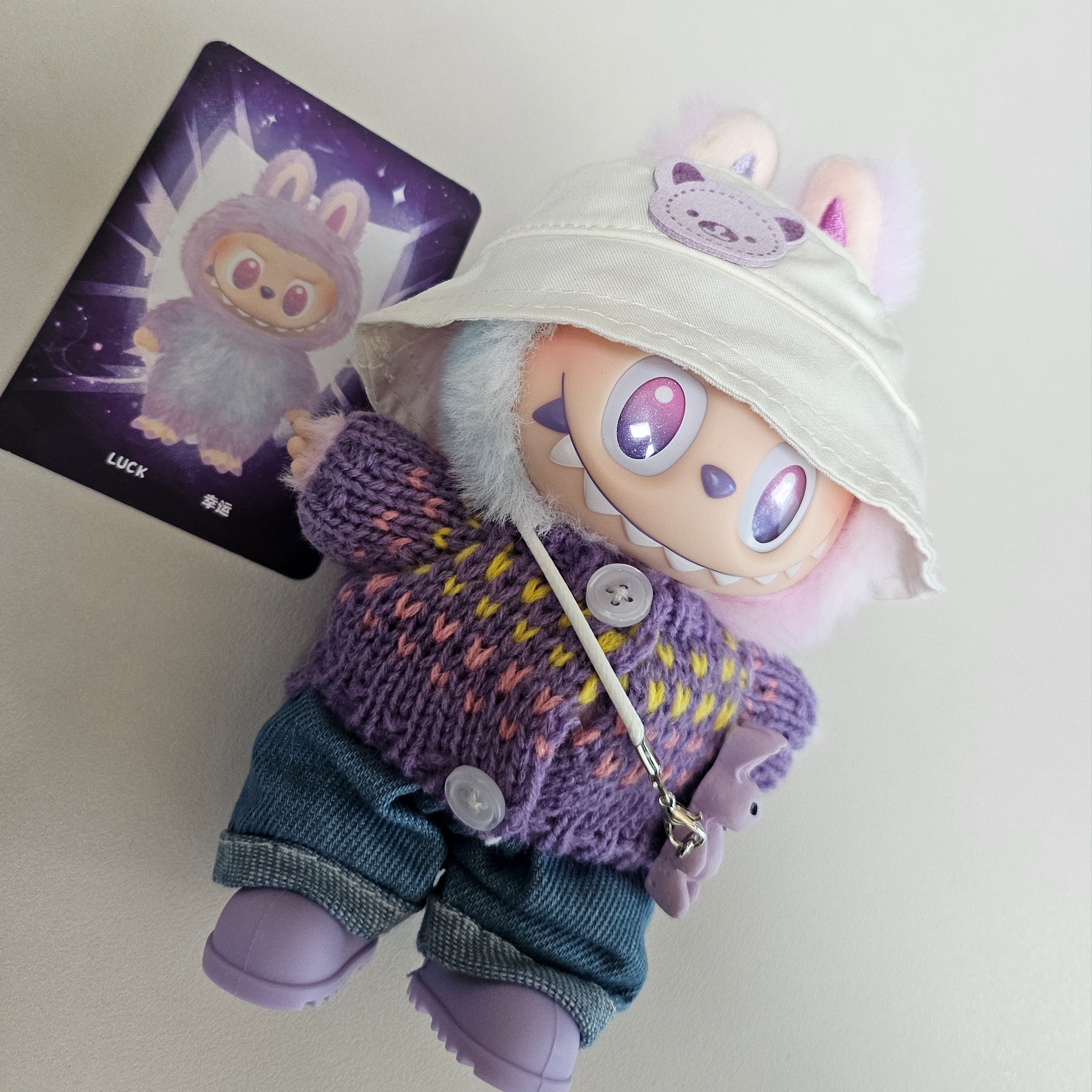 Pop Mart Labubu The Monsters Highlight Series Luck Keyring (Opened Case) 착용 스타일