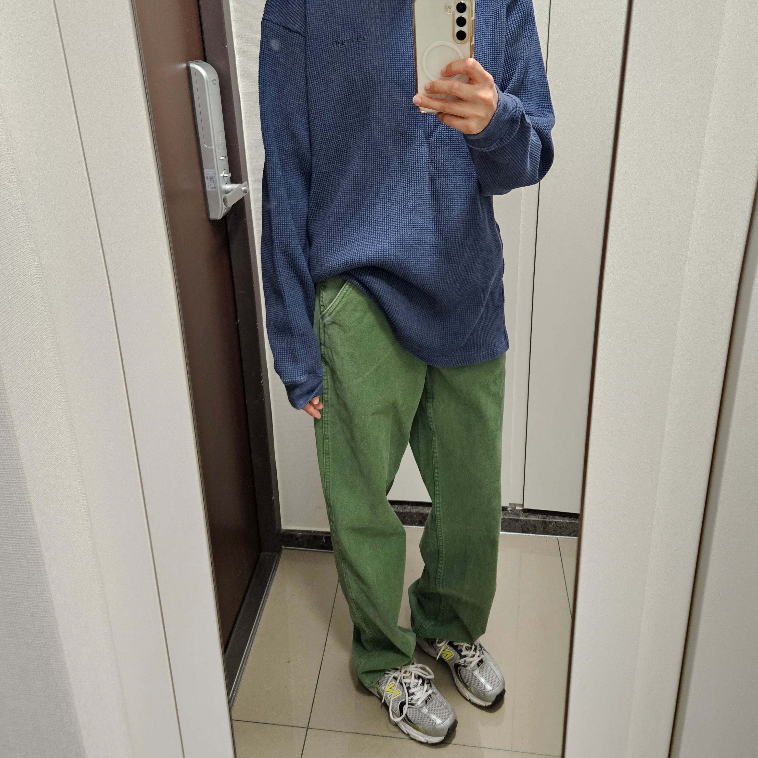 New Balance 530 Silver 착용 스타일 - 1