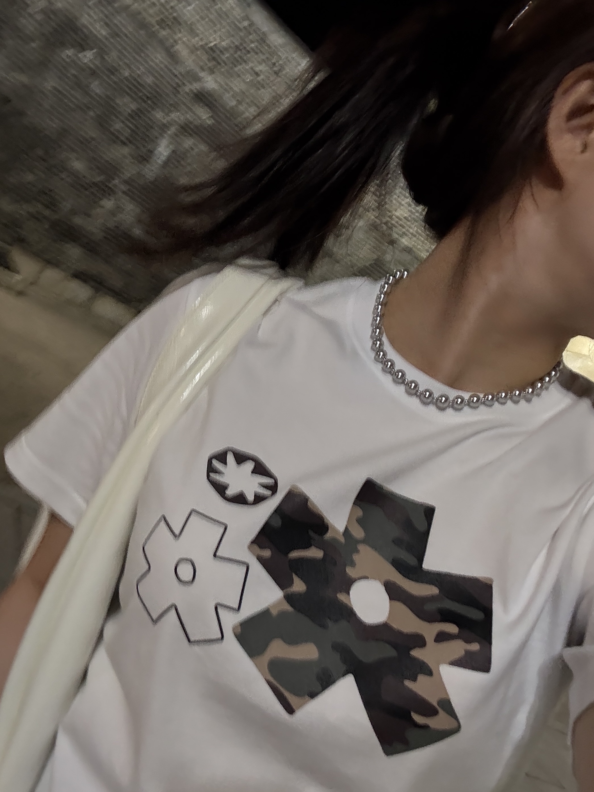 SLOW RECORD HOUSE Camo Bloom Star T-Shirt White 착용 스타일 - 6