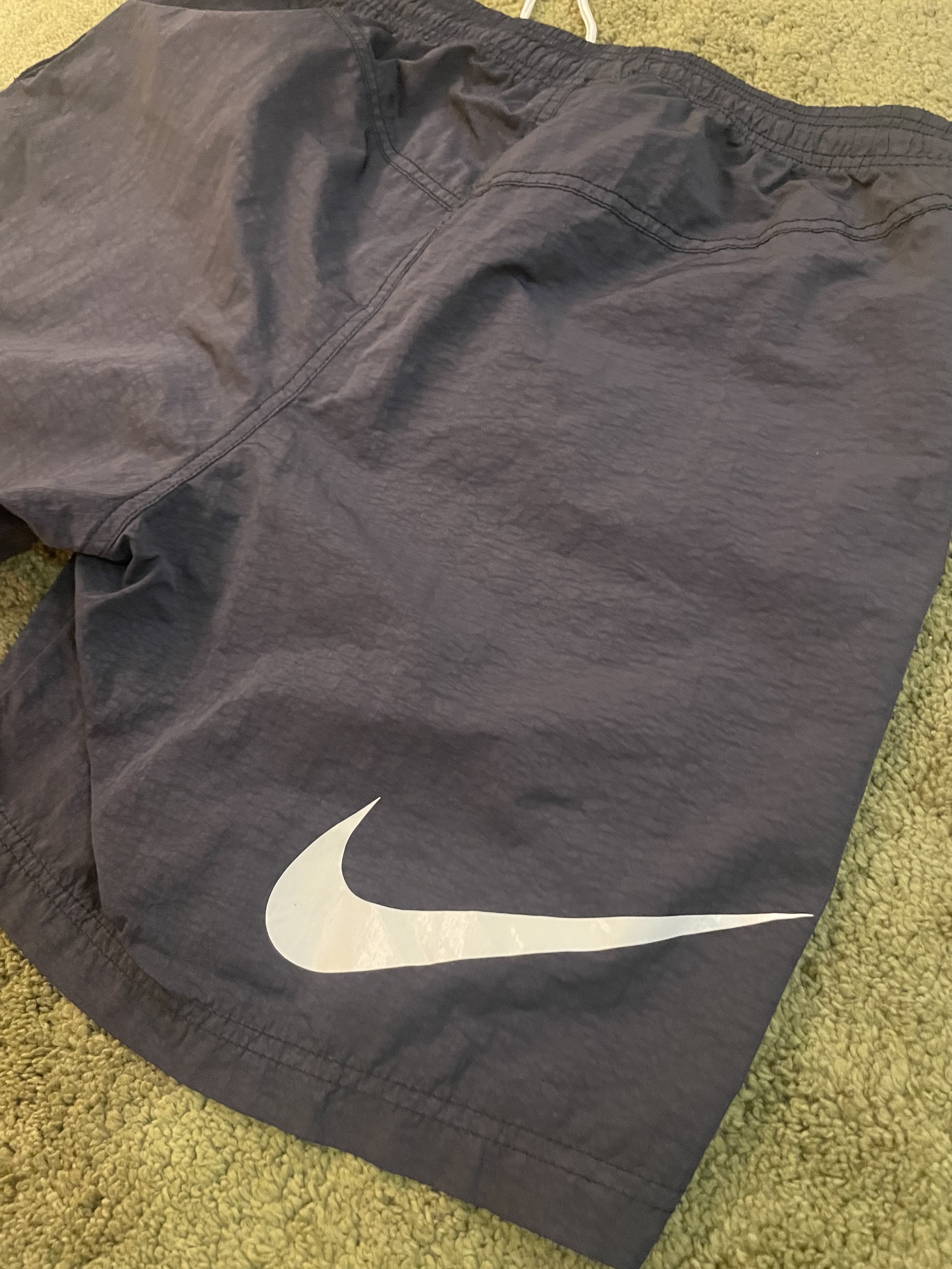 Nike x Stussy Water Shorts Off Noir 착용 스타일 - 2