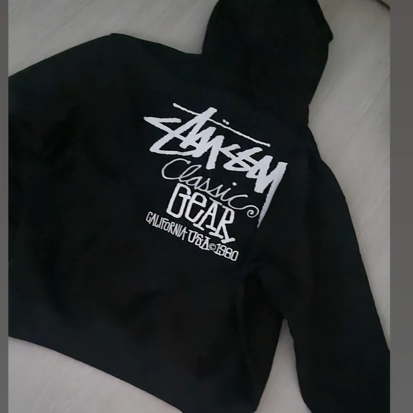 Stussy Classic Gear Hoodie Black 착용 스타일