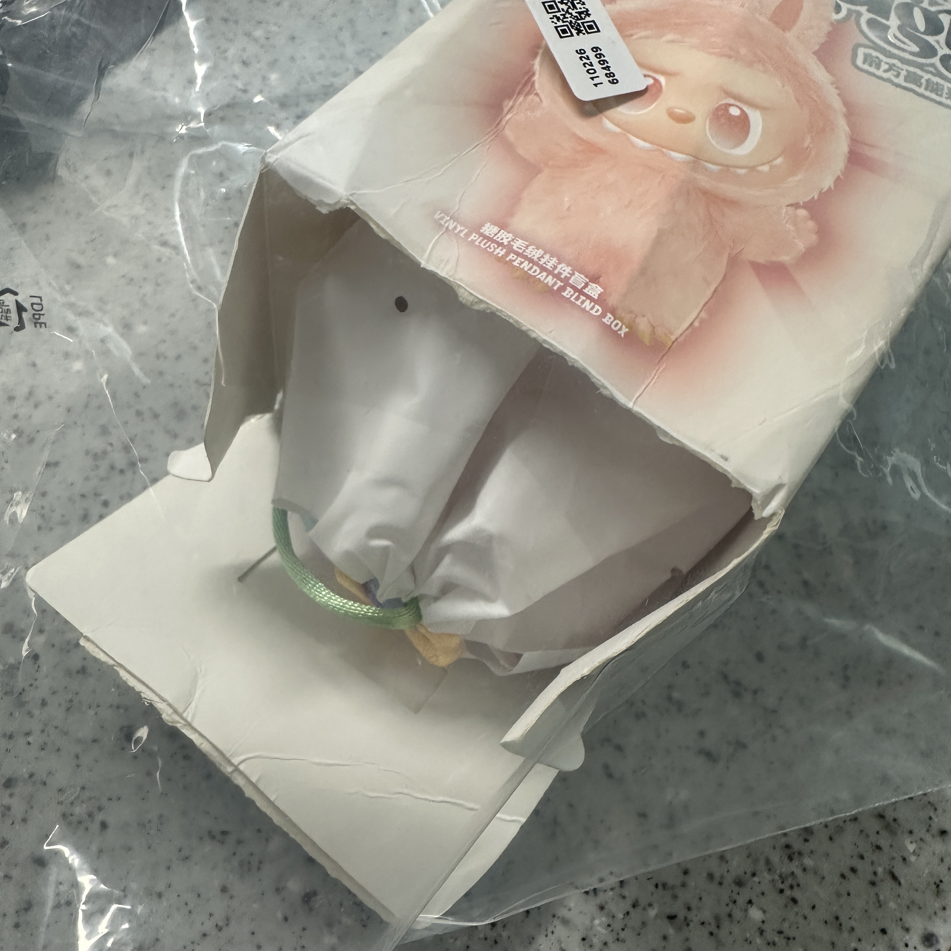 Pop Mart Labubu The Monsters Highlight Series Love Keyring (Opened Case) 착용 스타일