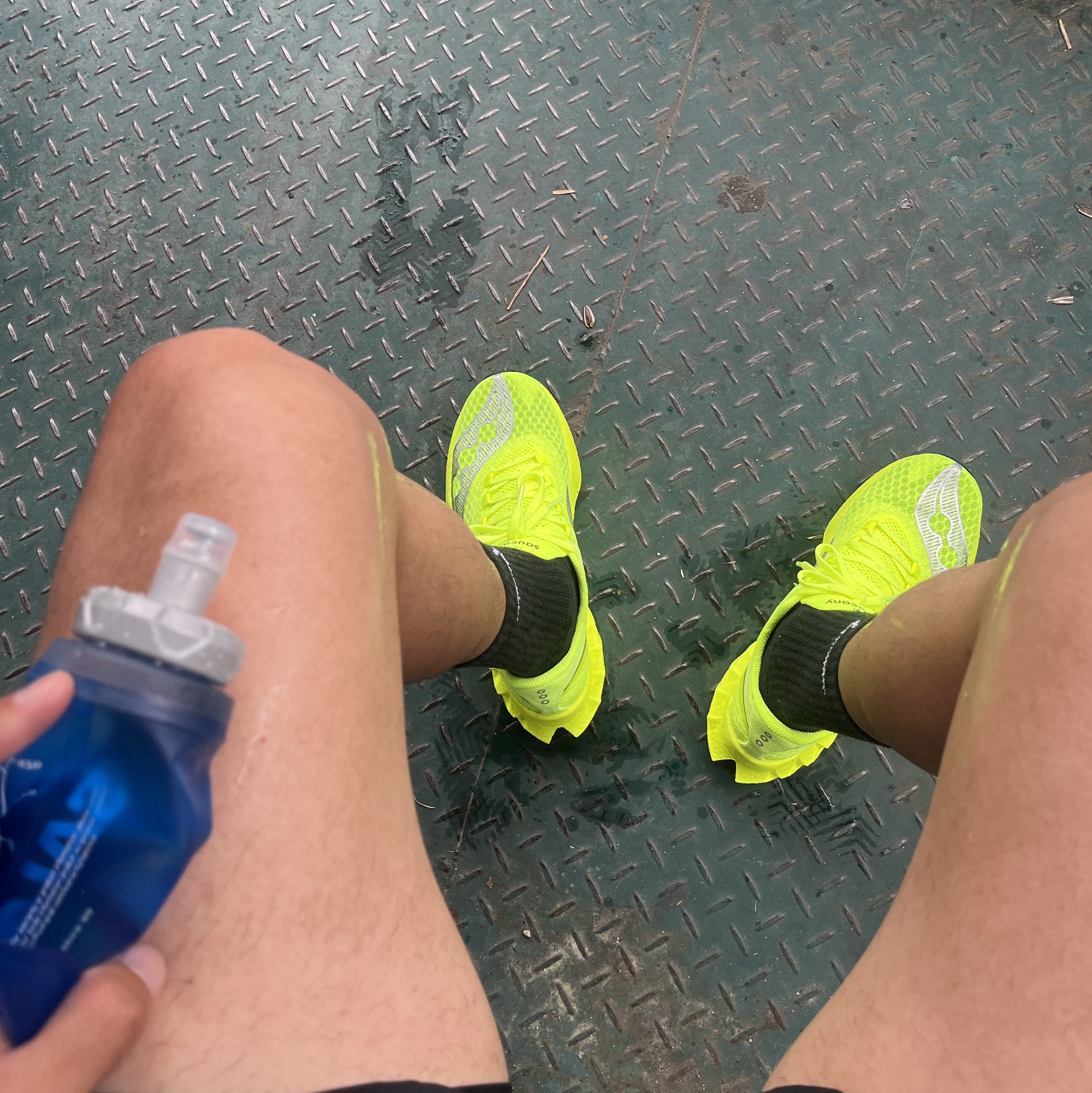 Saucony Endorphin Pro 4 Citron Silver 착용 스타일
