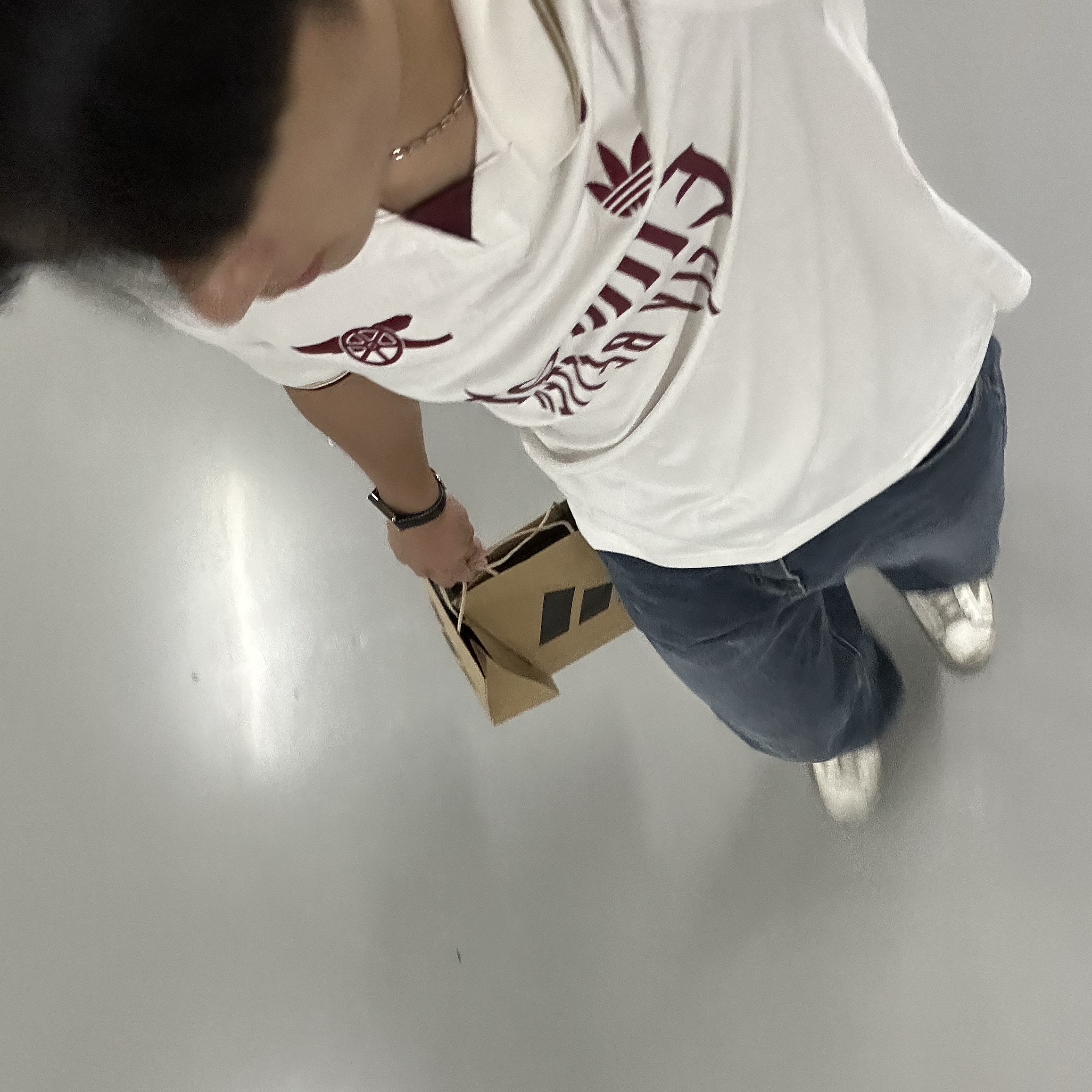 Adidas Arsenal 2025/26 3rd Jersey Cloud White Team Coll Burgundy 2 - KR Sizing (Non Marking Ver.) 착용 스타일 - 3
