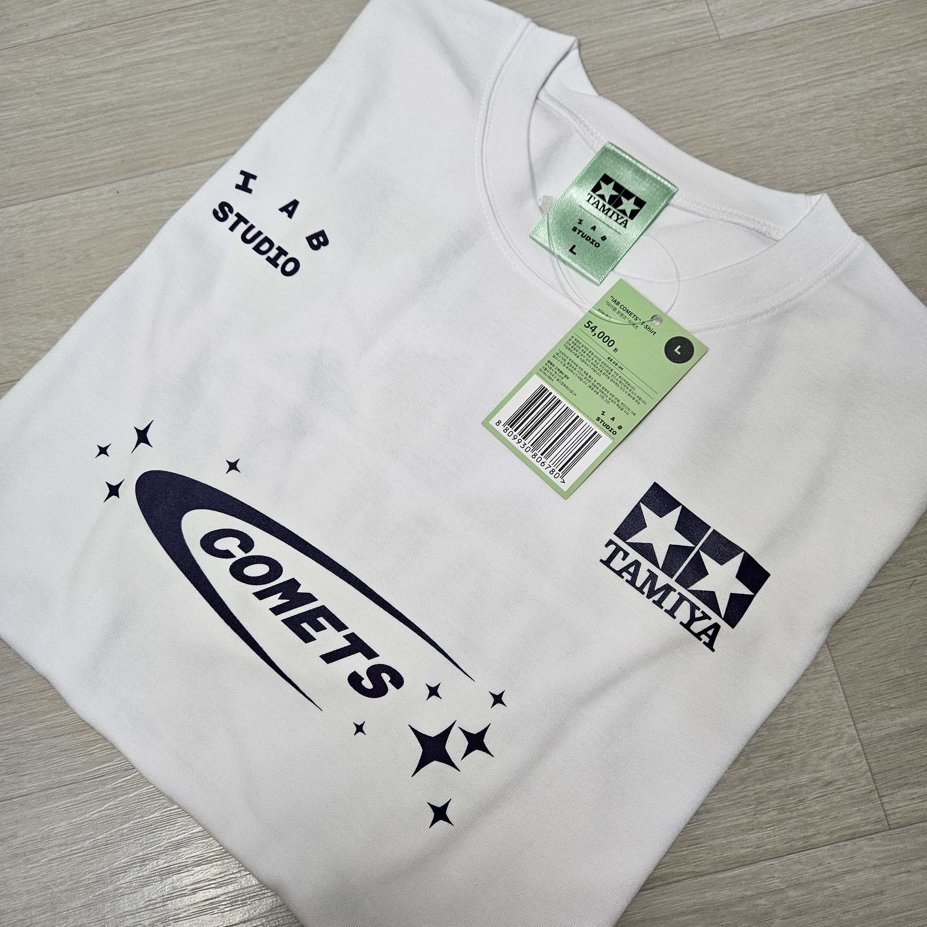 IAB Studio x Tamiya IAB Comets T-Shirt White 착용 스타일 - 2