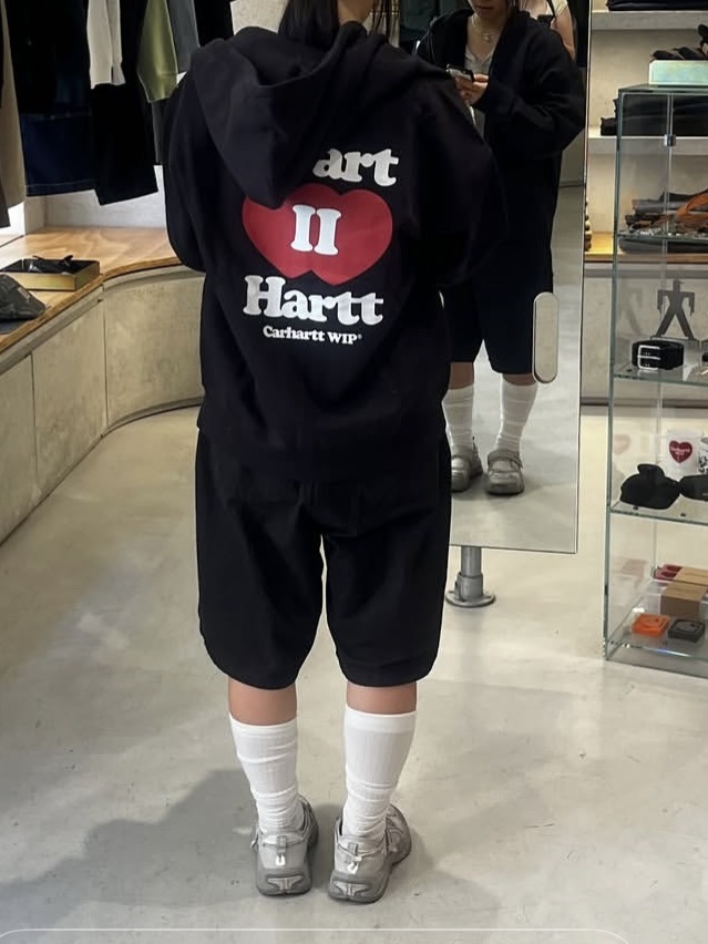 Carhartt WIP Hooded Heart II Hartt Sweat Jacket Black 착용 스타일 - 1
