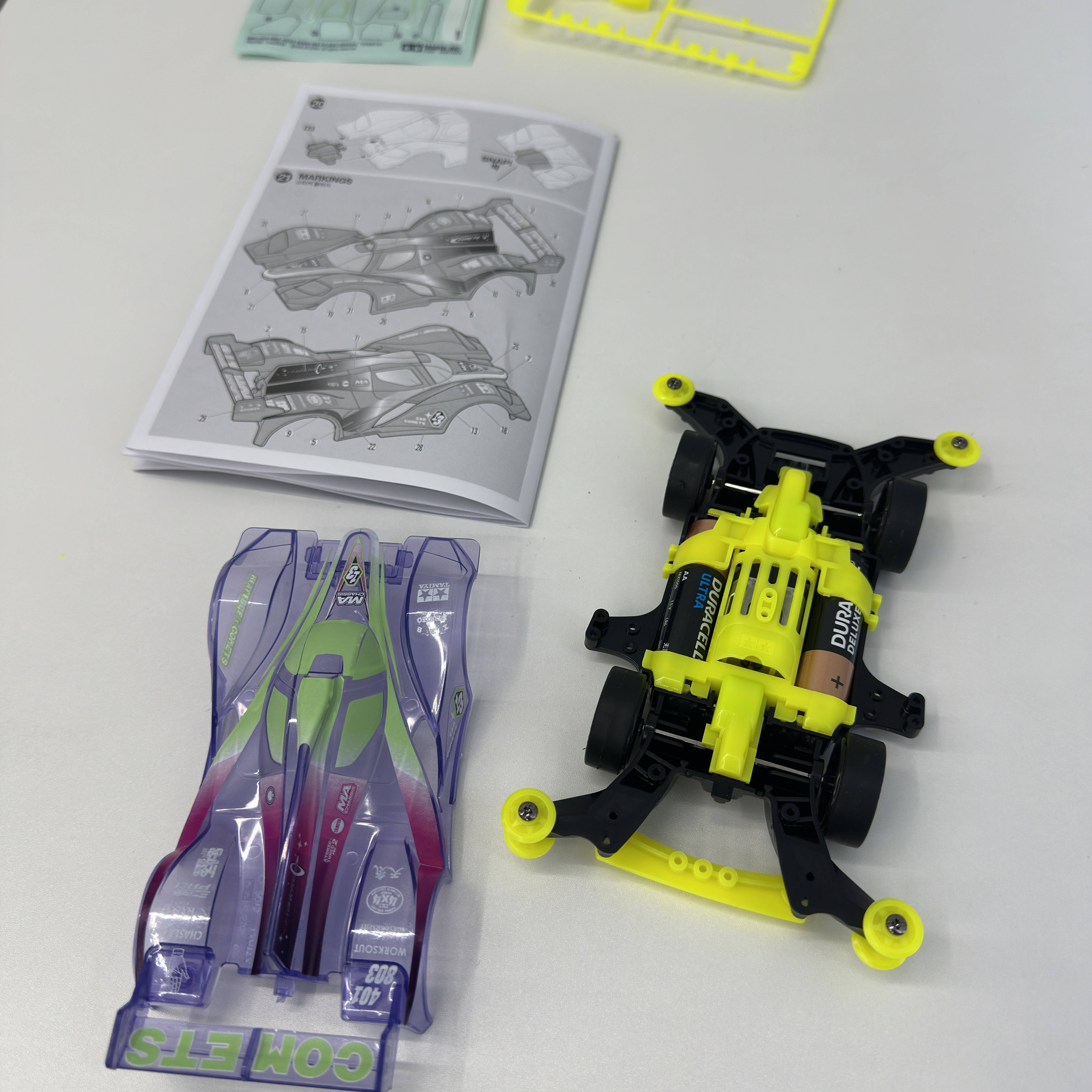 IAB Studio x Tamiya Heat Edge IAB Studio Special Comets Multi (Korean Ver.) 착용 스타일 - 8