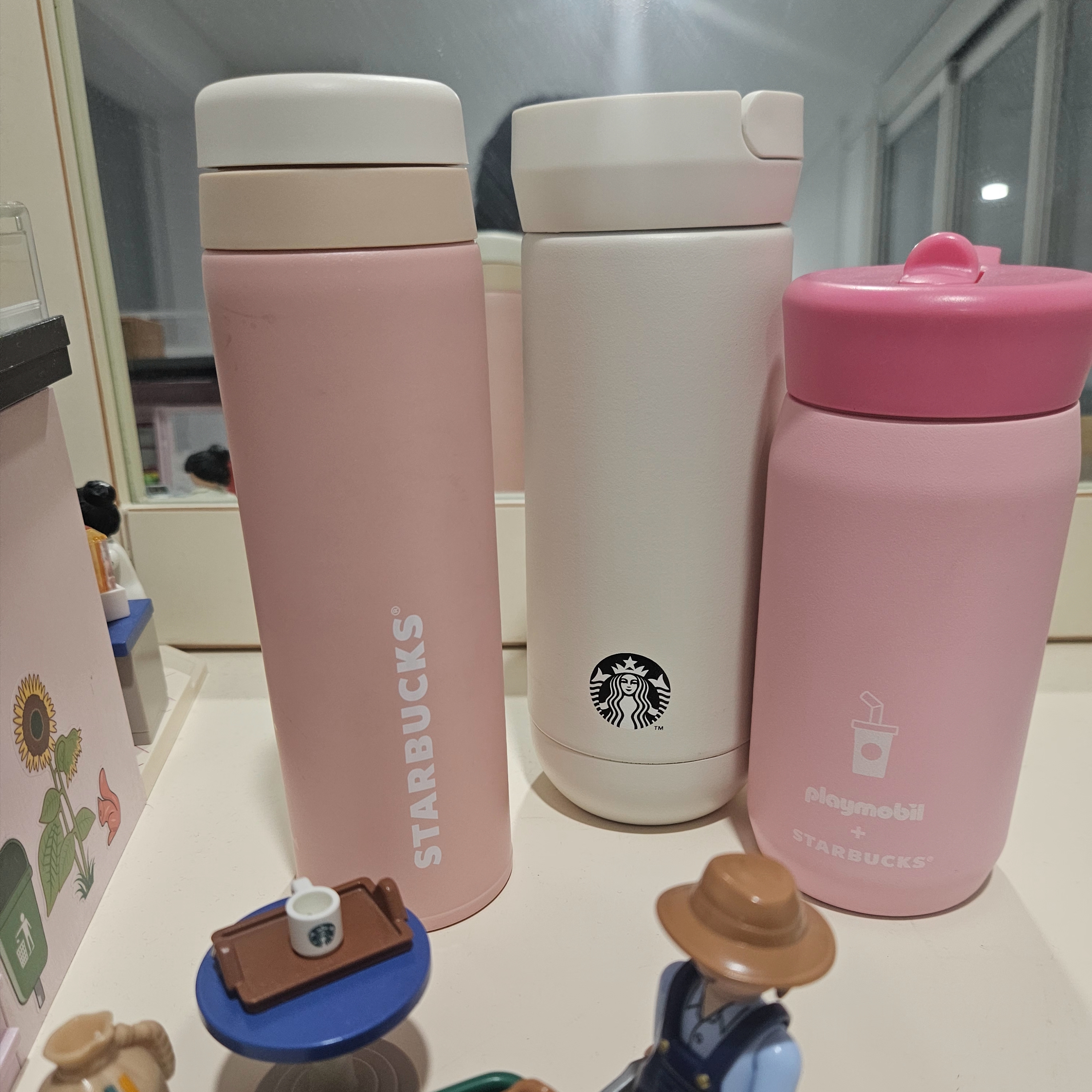 Starbucks x Playmobil SS Kinto Play Cold Cup 300ml 착용 스타일 - 4
