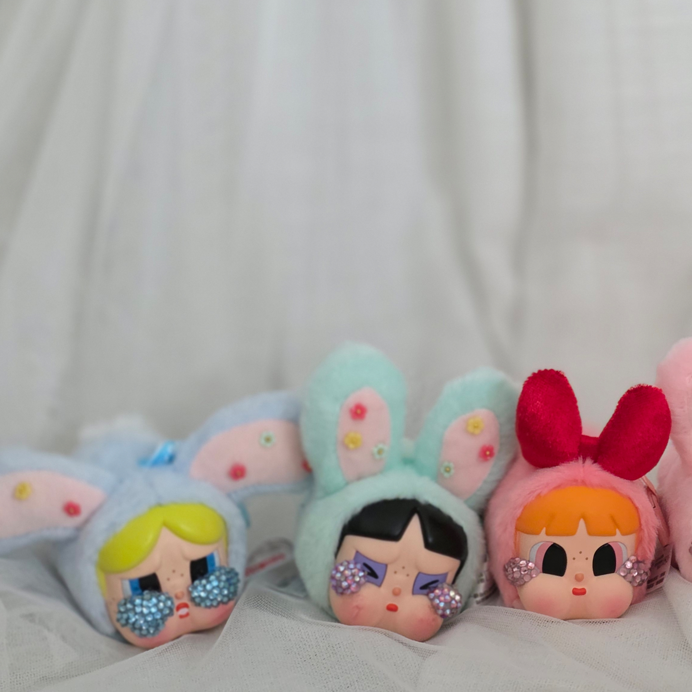 Pop Mart Crybaby x Powerpuff Girls Series Keyring Sealed Case (1 Blind Box) 착용 스타일