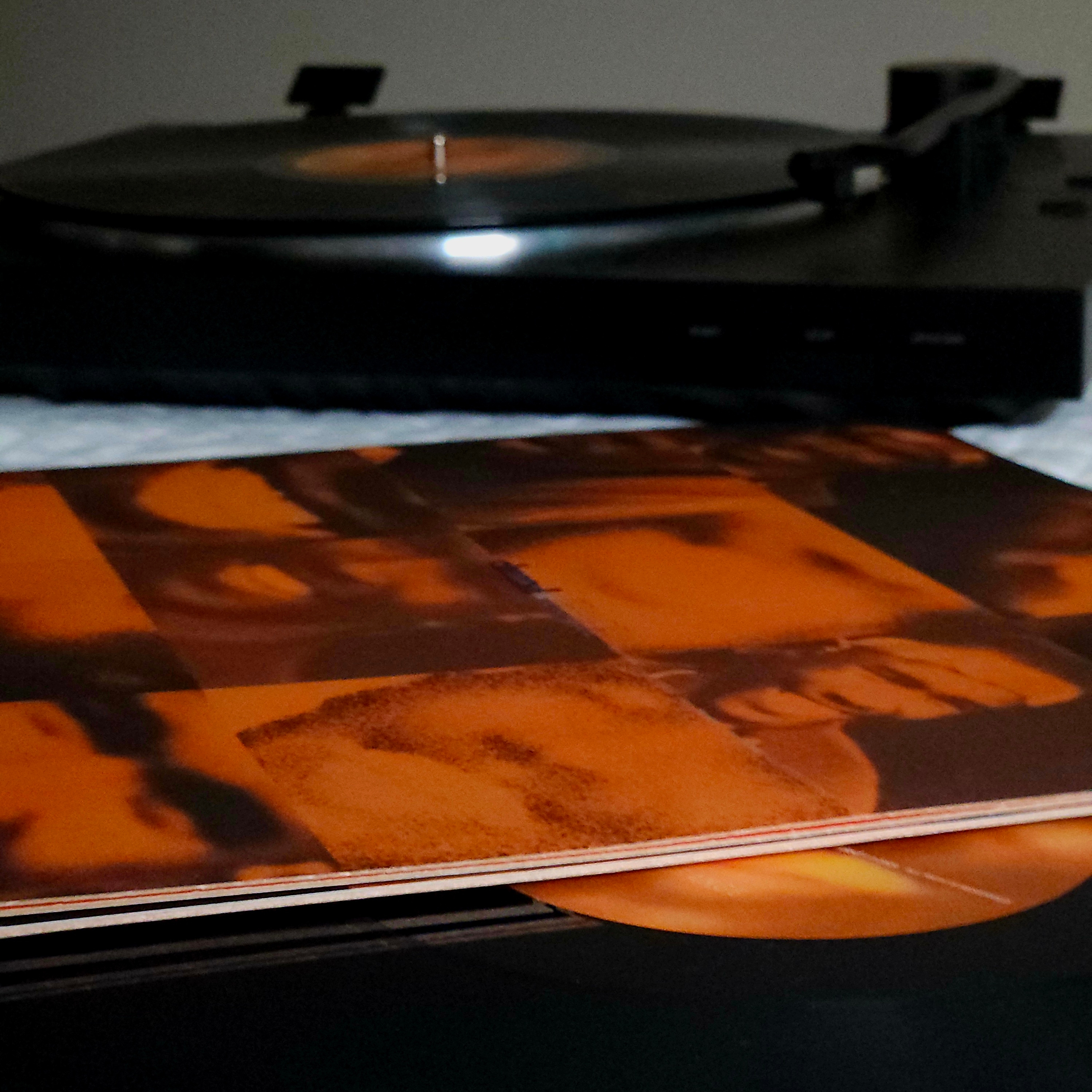 Frank Ocean 1st Album Channel Orange LP Black (2LP) 착용 스타일