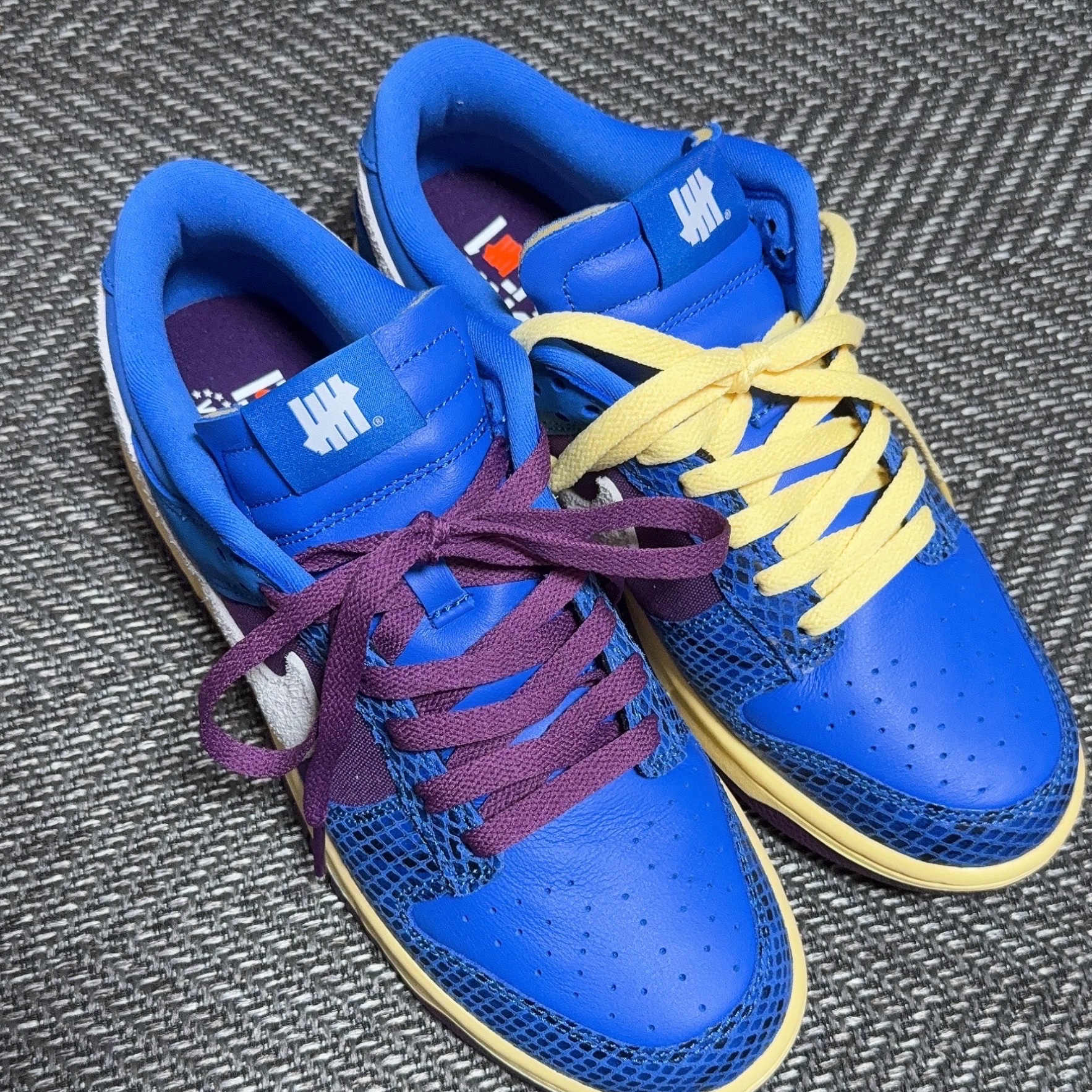 Nike x Undefeated Dunk Low SP 5 On It 착용 스타일 - 1