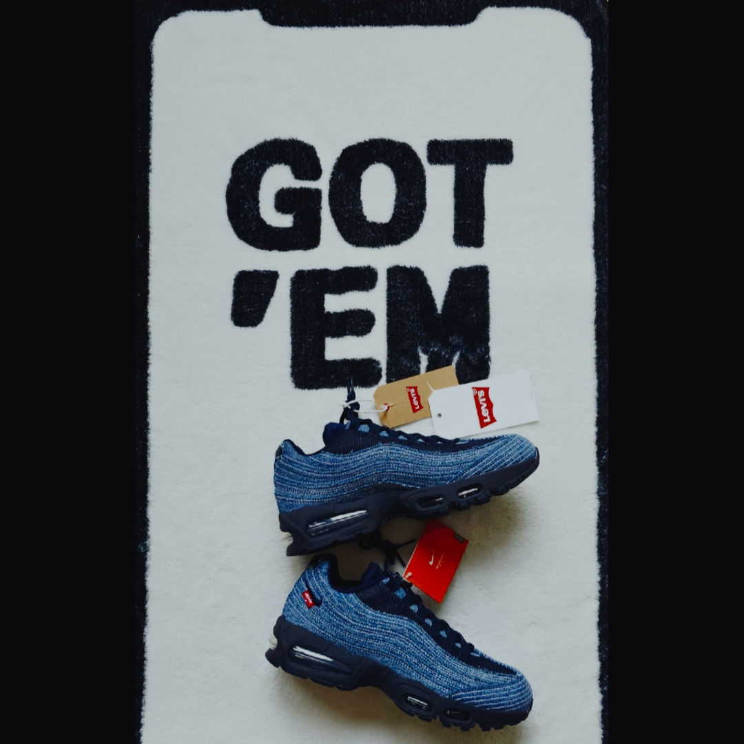 Nike x Levi's Air Max 95 Obsidian 착용 스타일