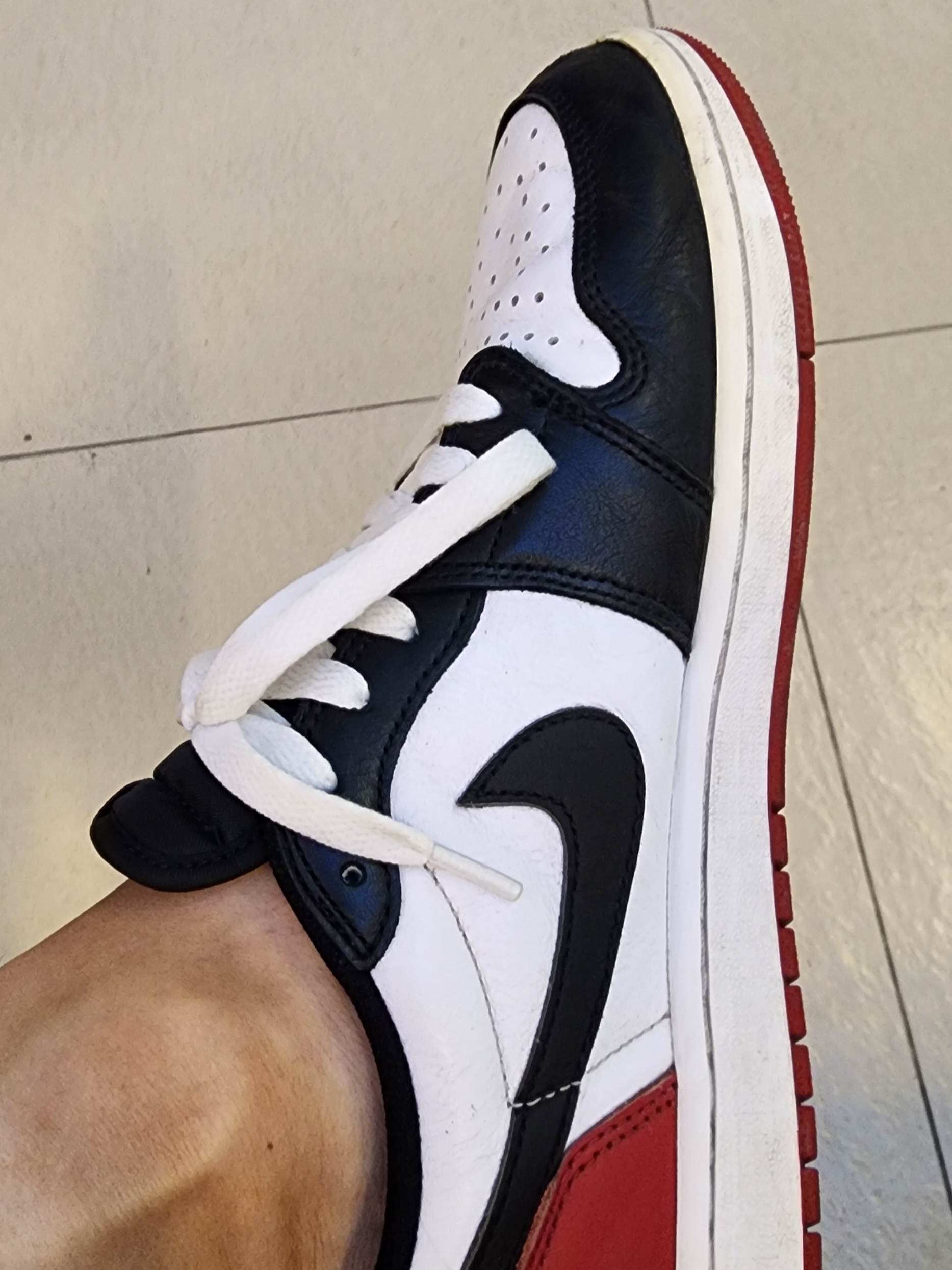 Jordan 1 Retro Low OG Black Toe 착용 스타일