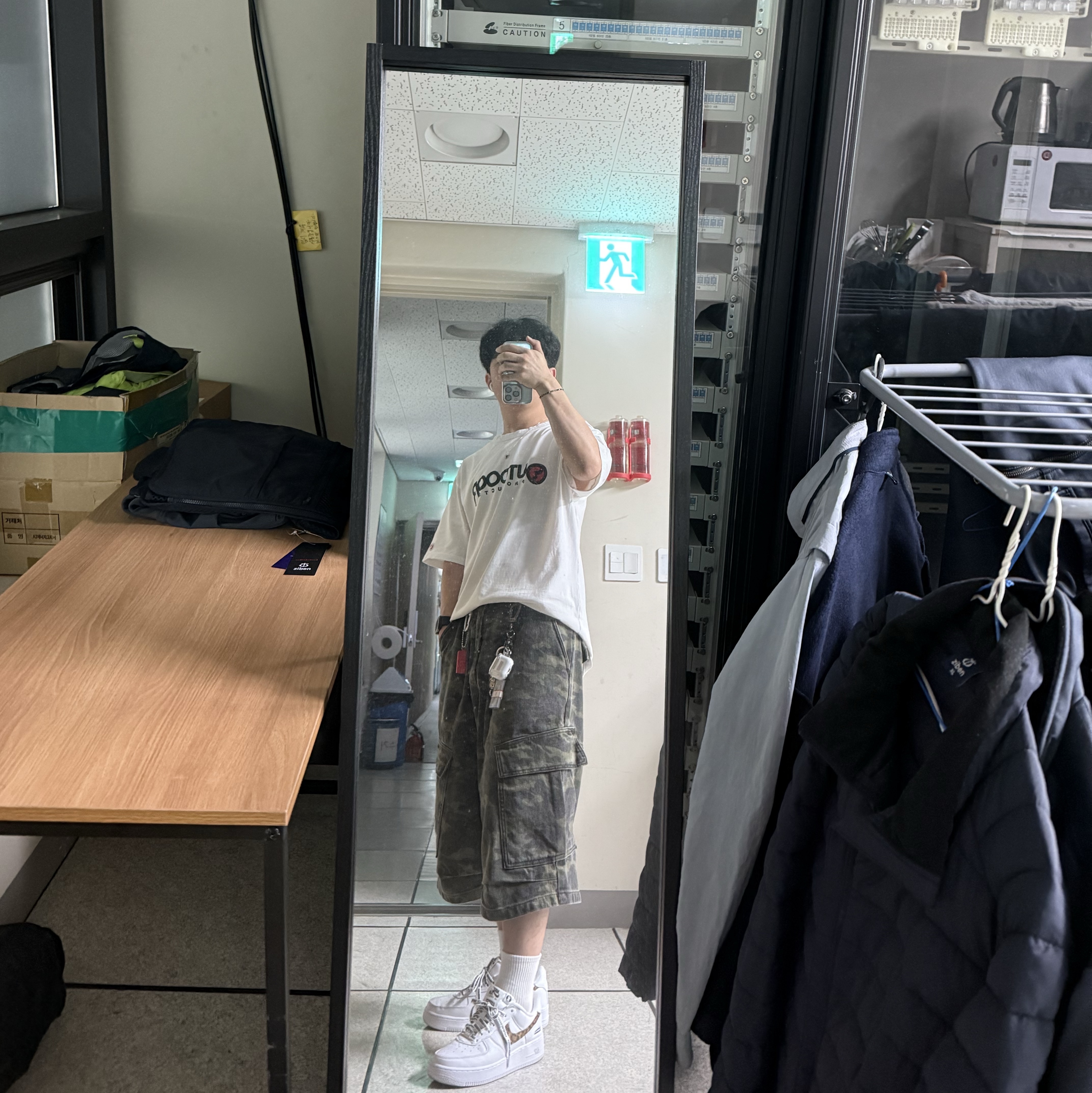Nike x Supreme x GOODENOUGH Air Force 1 Low White - 25SS, Nike Air Force 1 '07 Low White 착용 스타일 - 4