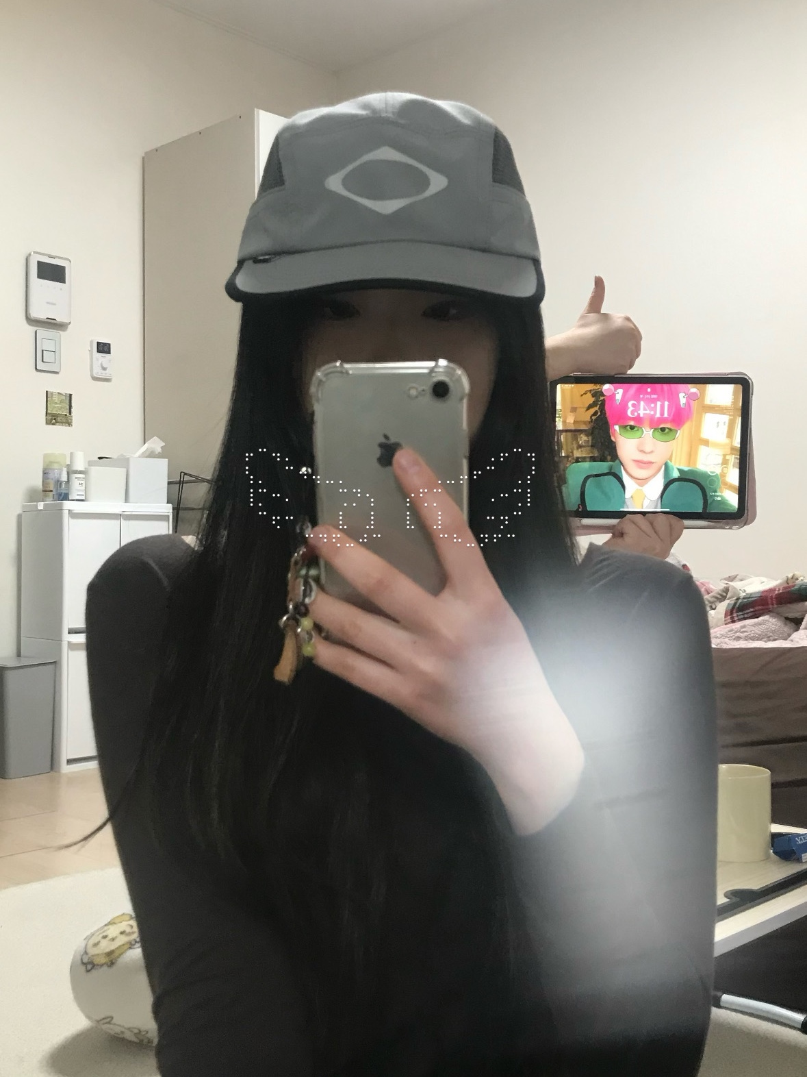 (W) Mischief Rhombus Running Cap Khaki Grey 착용 스타일