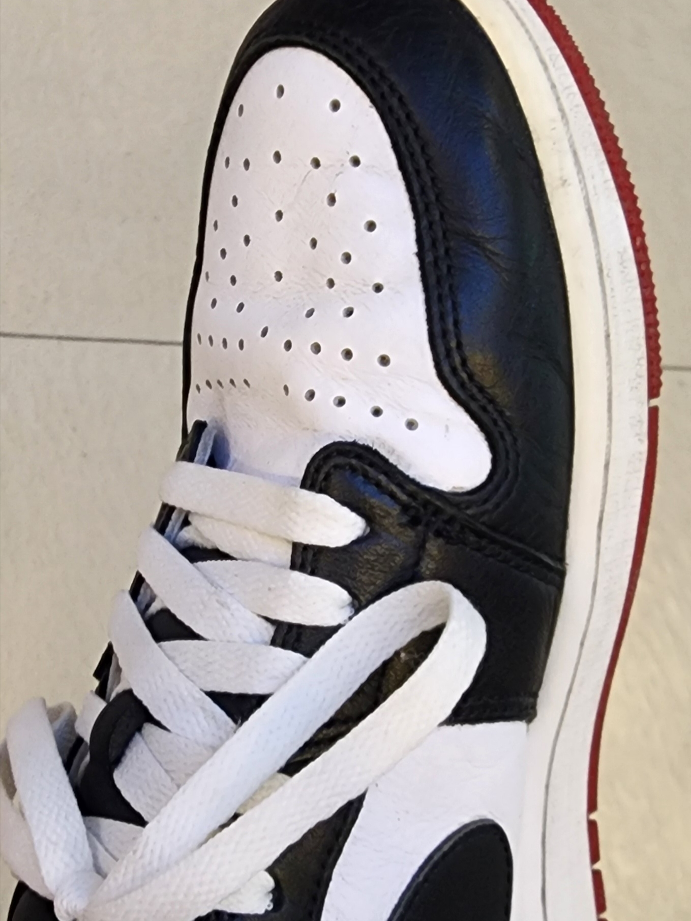 Jordan 1 Retro Low OG Black Toe 착용 스타일