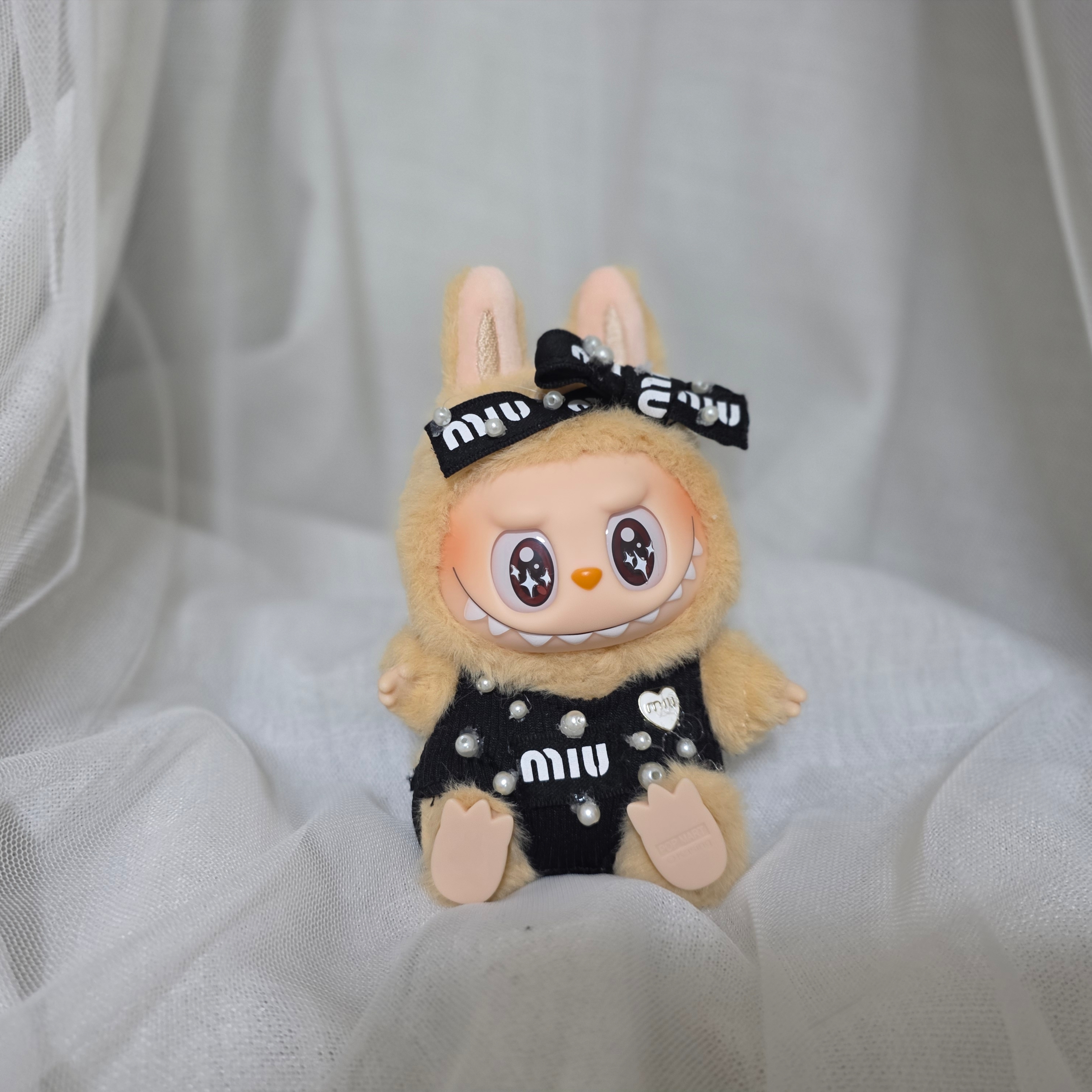 Miu Miu Matelasse Nappa Leather Pocket Card Holder Alabaster Pink 착용 스타일