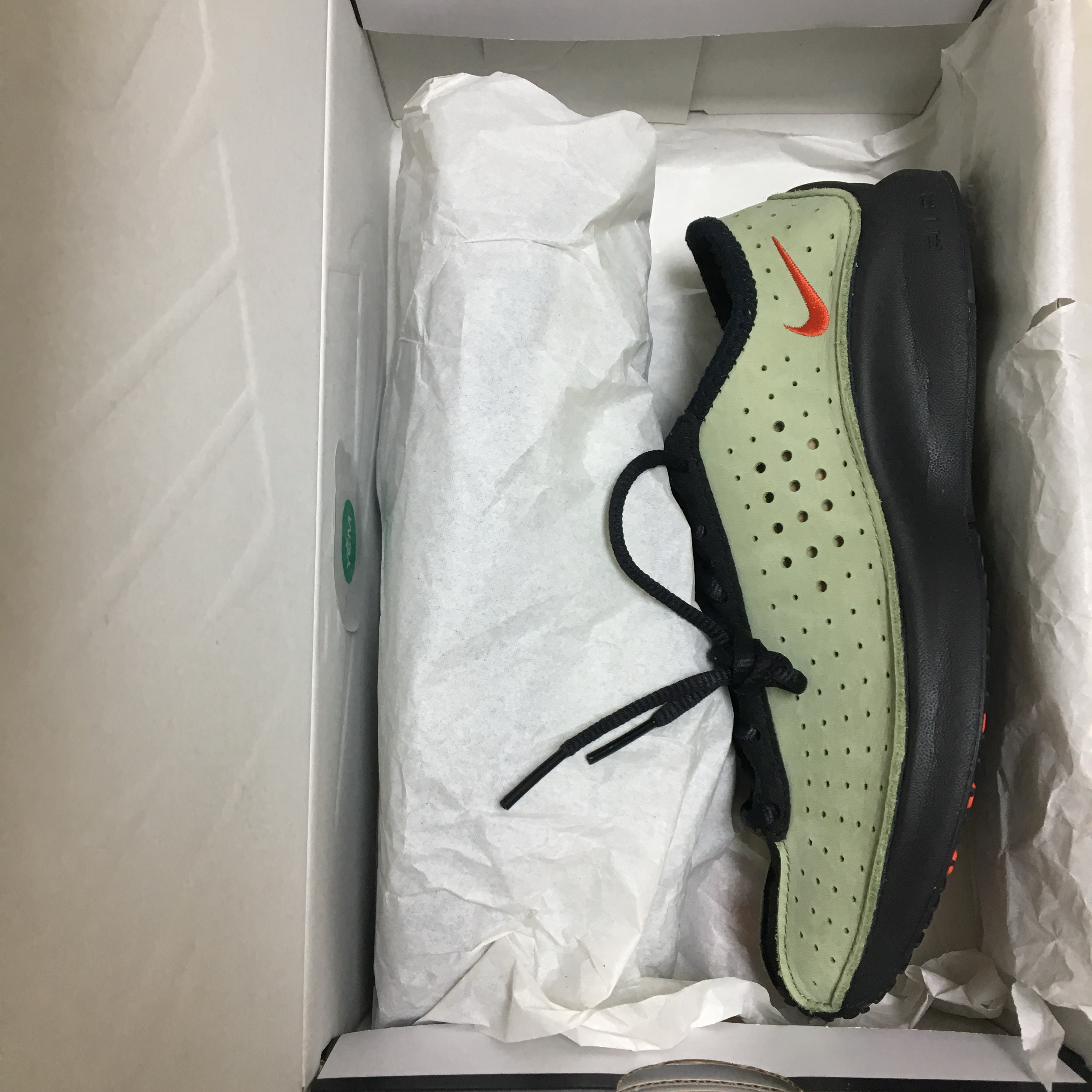 (W) Nike Air Superfly Oil Green Black 착용 스타일 - 1