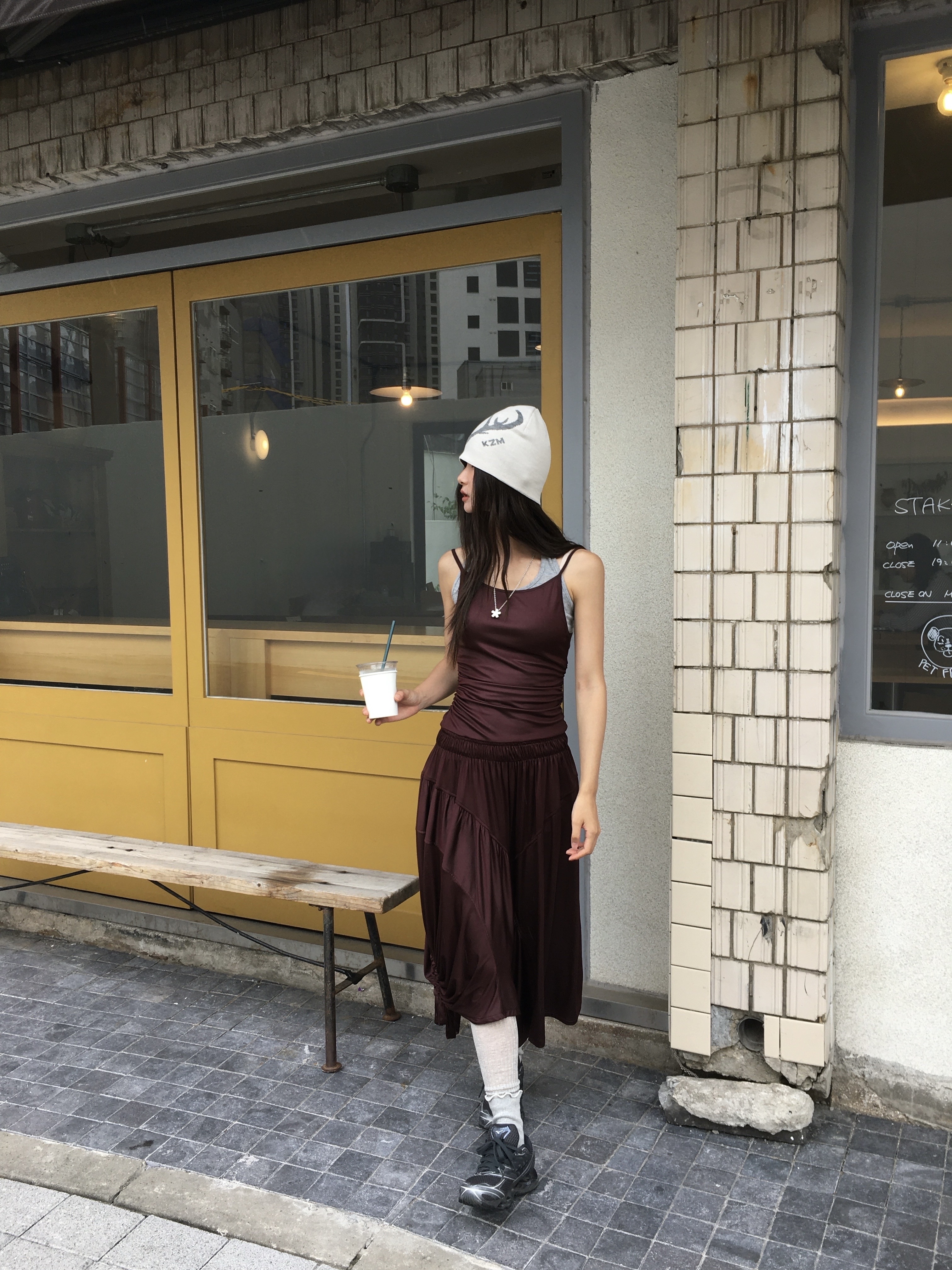 KZM Antler Skull Cap Light Grey 착용 스타일 - 3