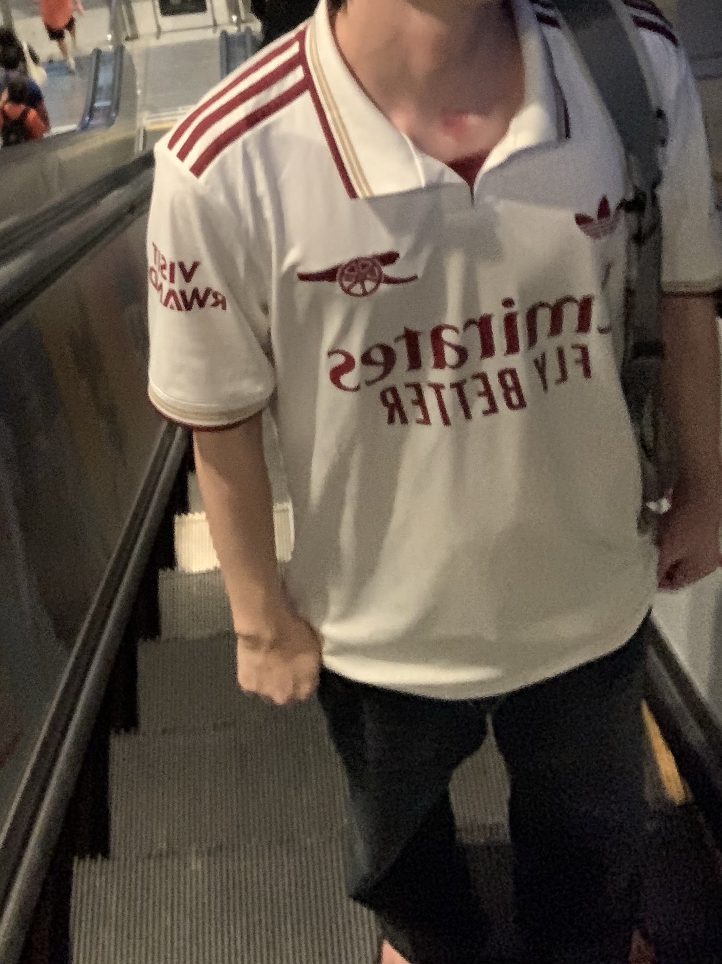 Adidas Arsenal 2025/26 3rd Jersey Cloud White Team Coll Burgundy 2 - KR Sizing (Non Marking Ver.) 착용 스타일 - 2