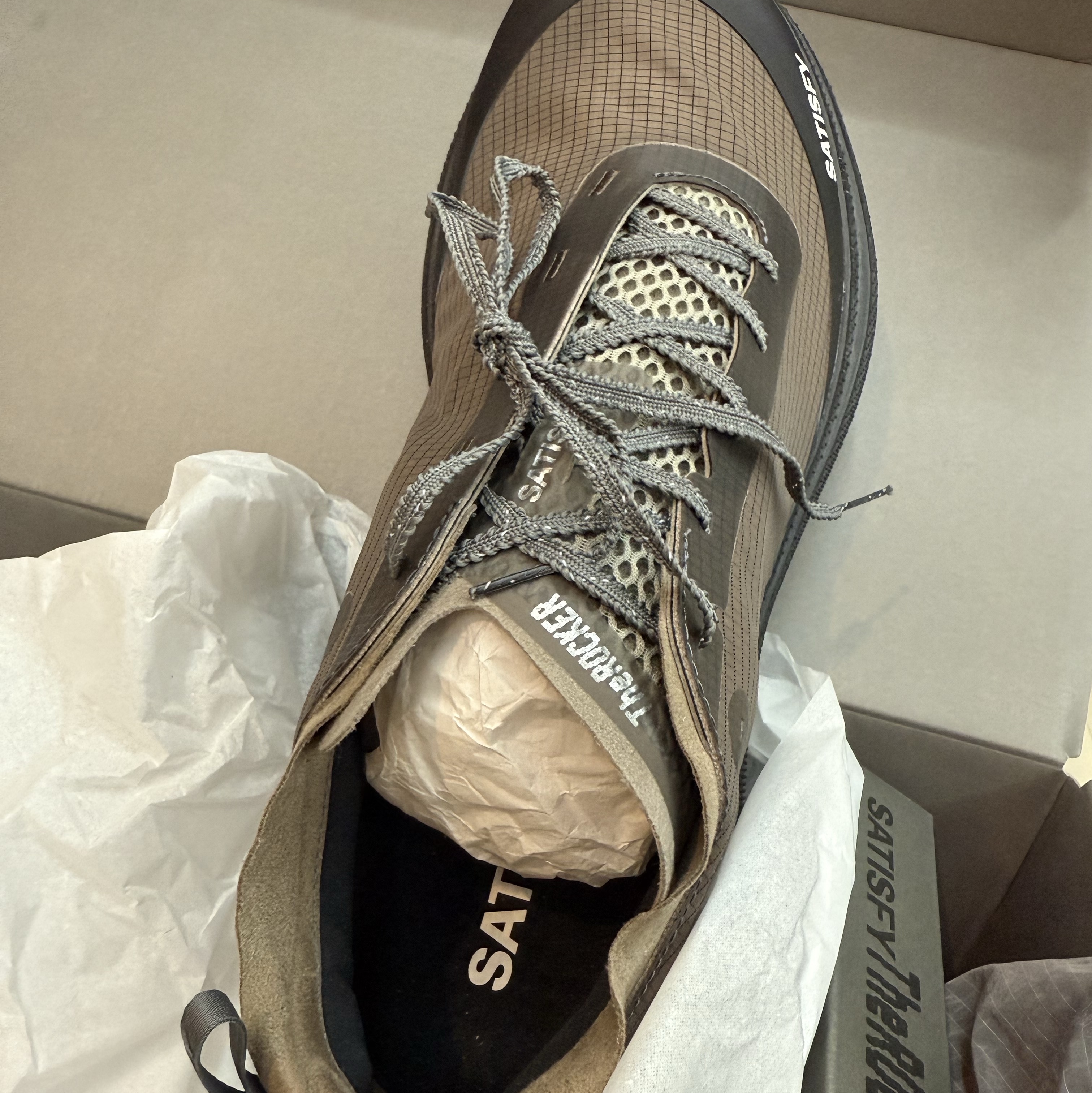 Satisfy The Rocker Falcon (Special Edition) 착용 스타일