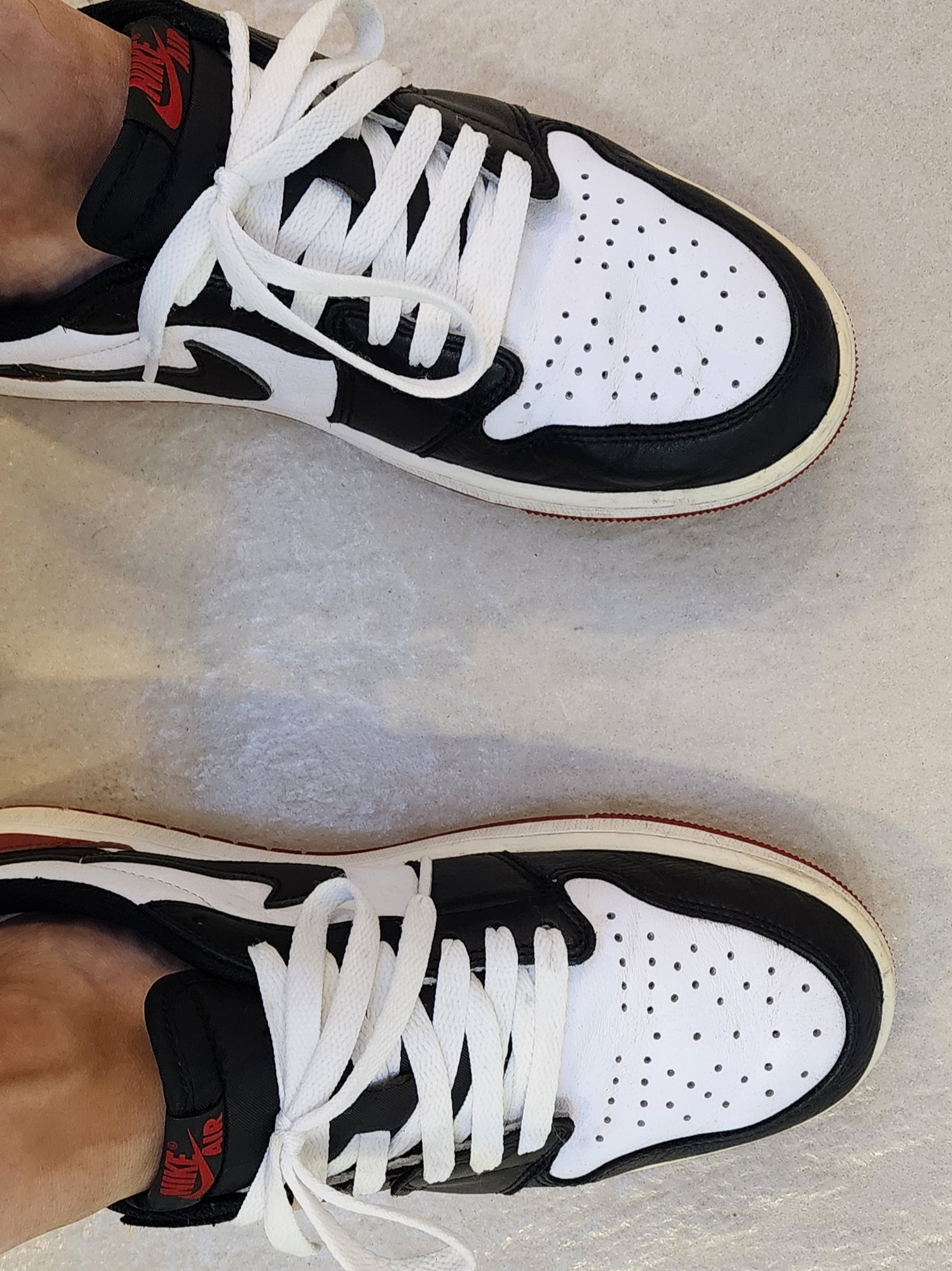 Jordan 1 Retro Low OG Black Toe 착용 스타일