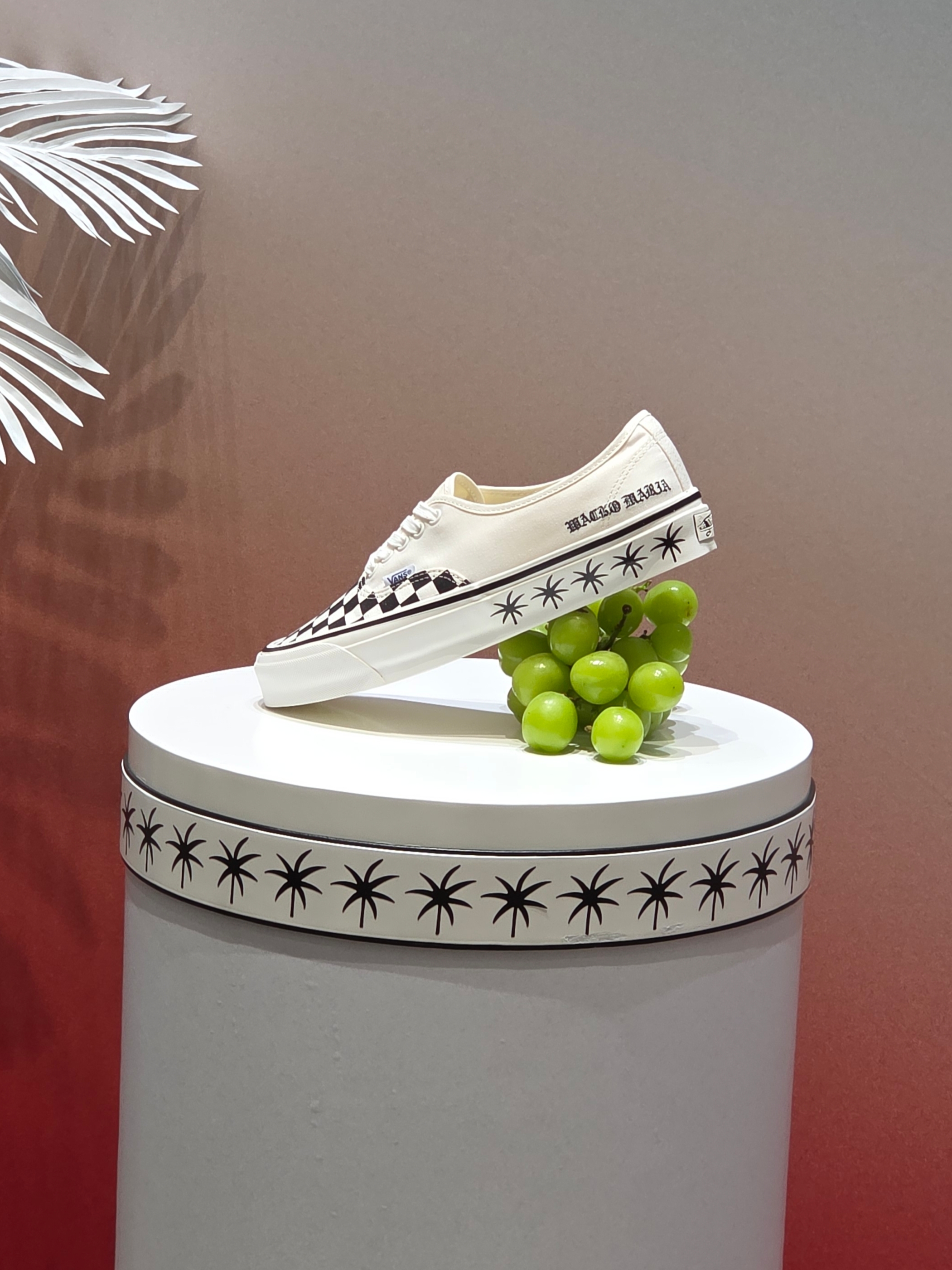 Vans X Wacko Maria Authentic Lx 44 Checkerboard Snow White 착용 스타일 - 1