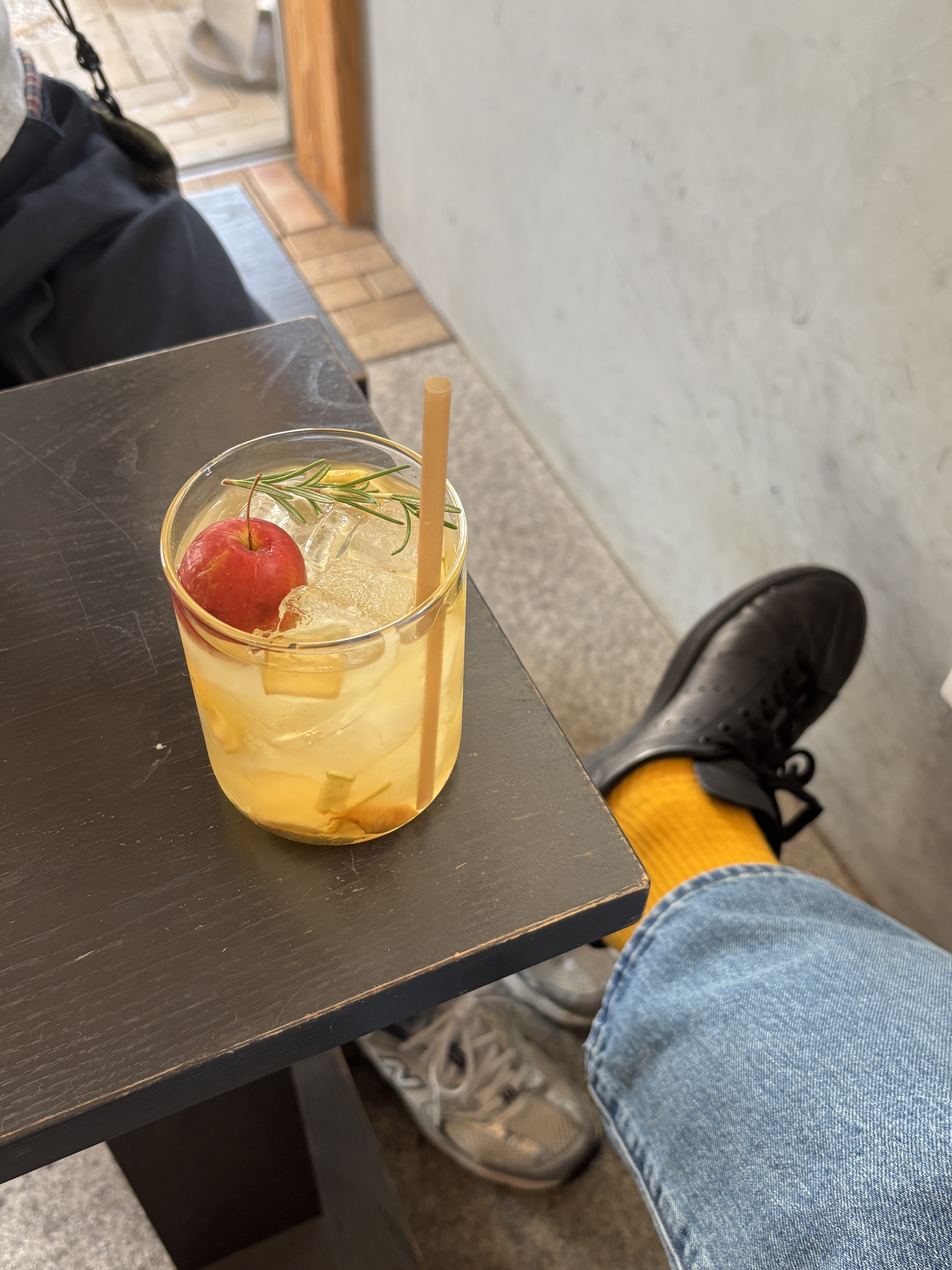 Uniqlo x JW Anderson Straight Jean Blue - JP, Adidas Stan Smith Decon Core Black 착용 스타일 - 2
