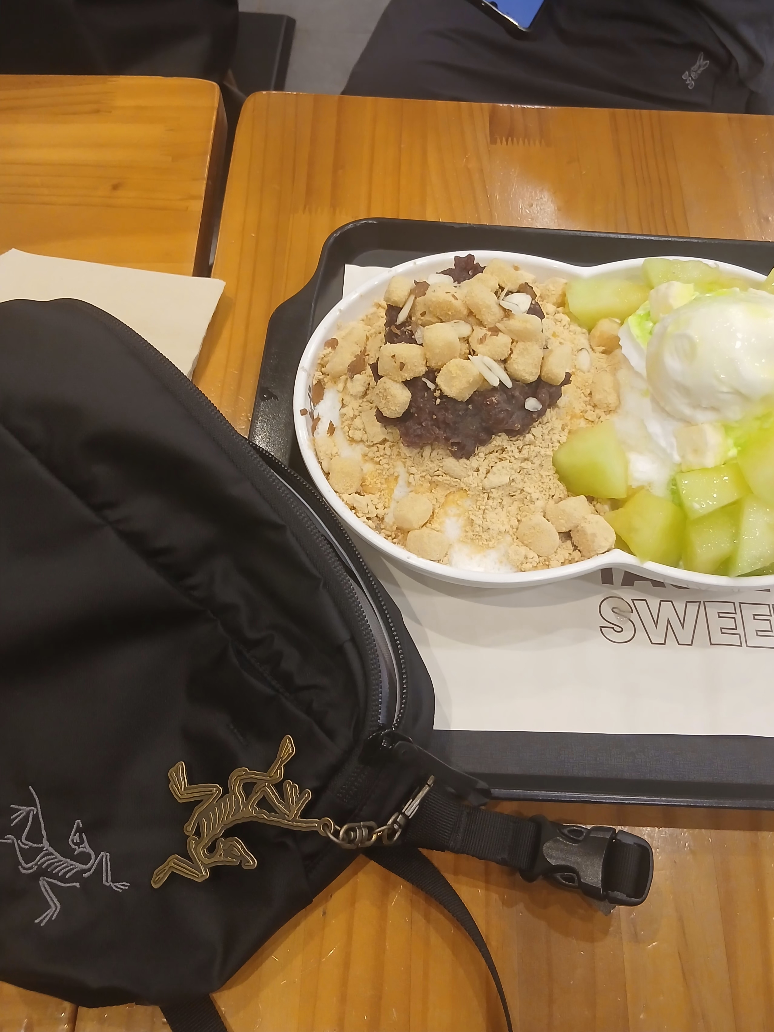 Arc'teryx Squamish Hoody Black, Arc'teryx Kragg SL Cotton Bird Word SS T-Shirt Canvas ์ฐฉ์ฉ ์คํ์ผ - 3
