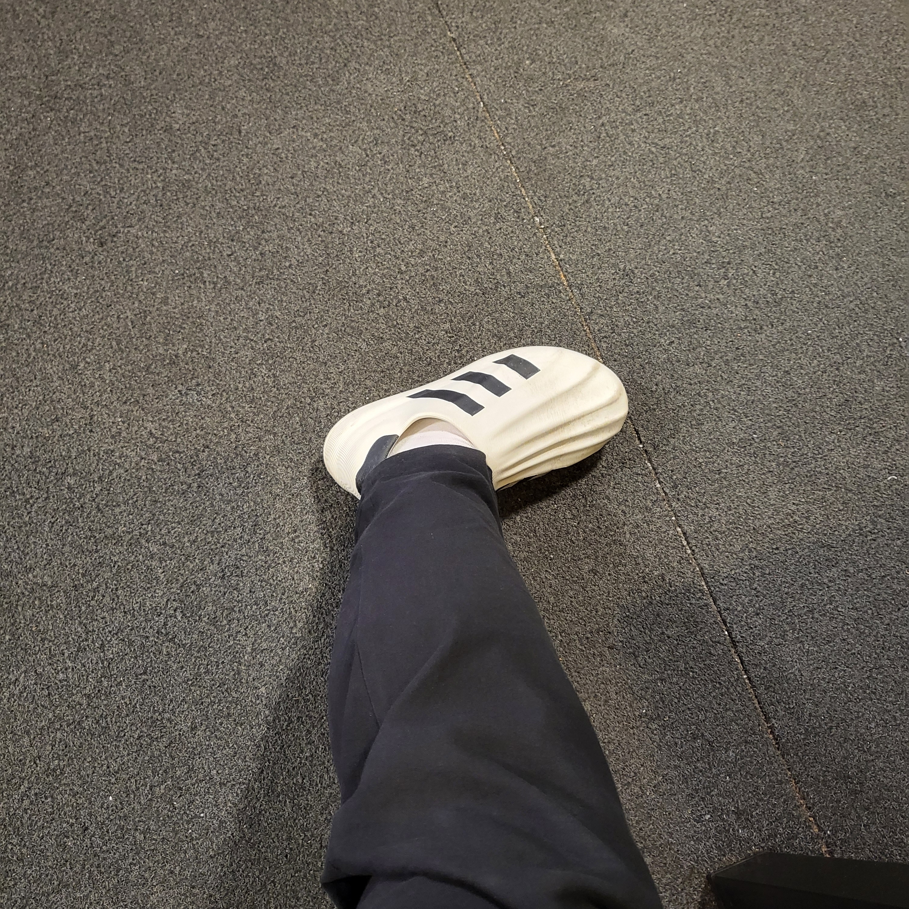 Adidas Adifom Superstar Core White 착용 스타일 - 1