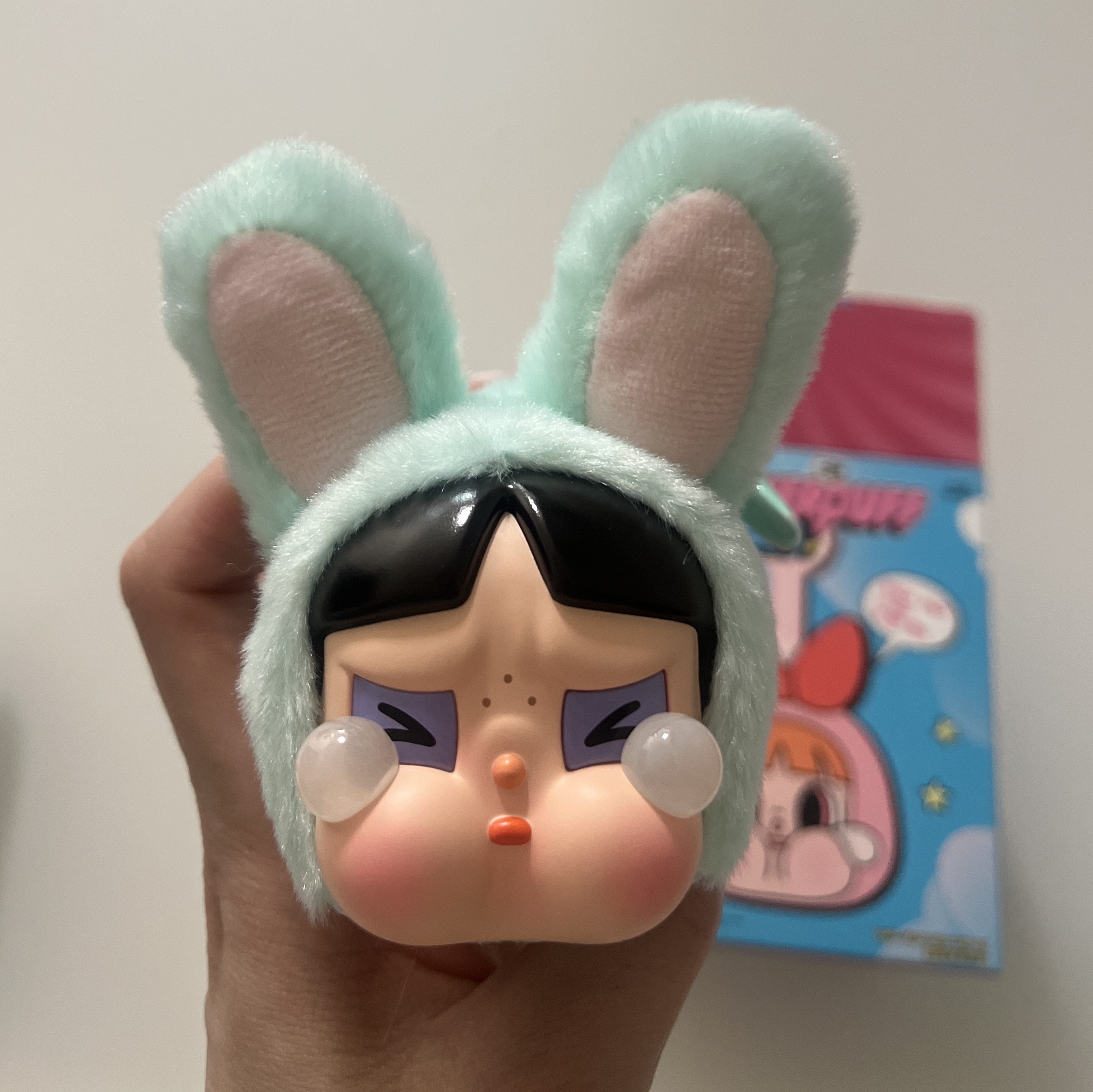 Pop Mart Crybaby x Powerpuff Girls Series Keyring Bunny Buttercup (Opened Case) 착용 스타일