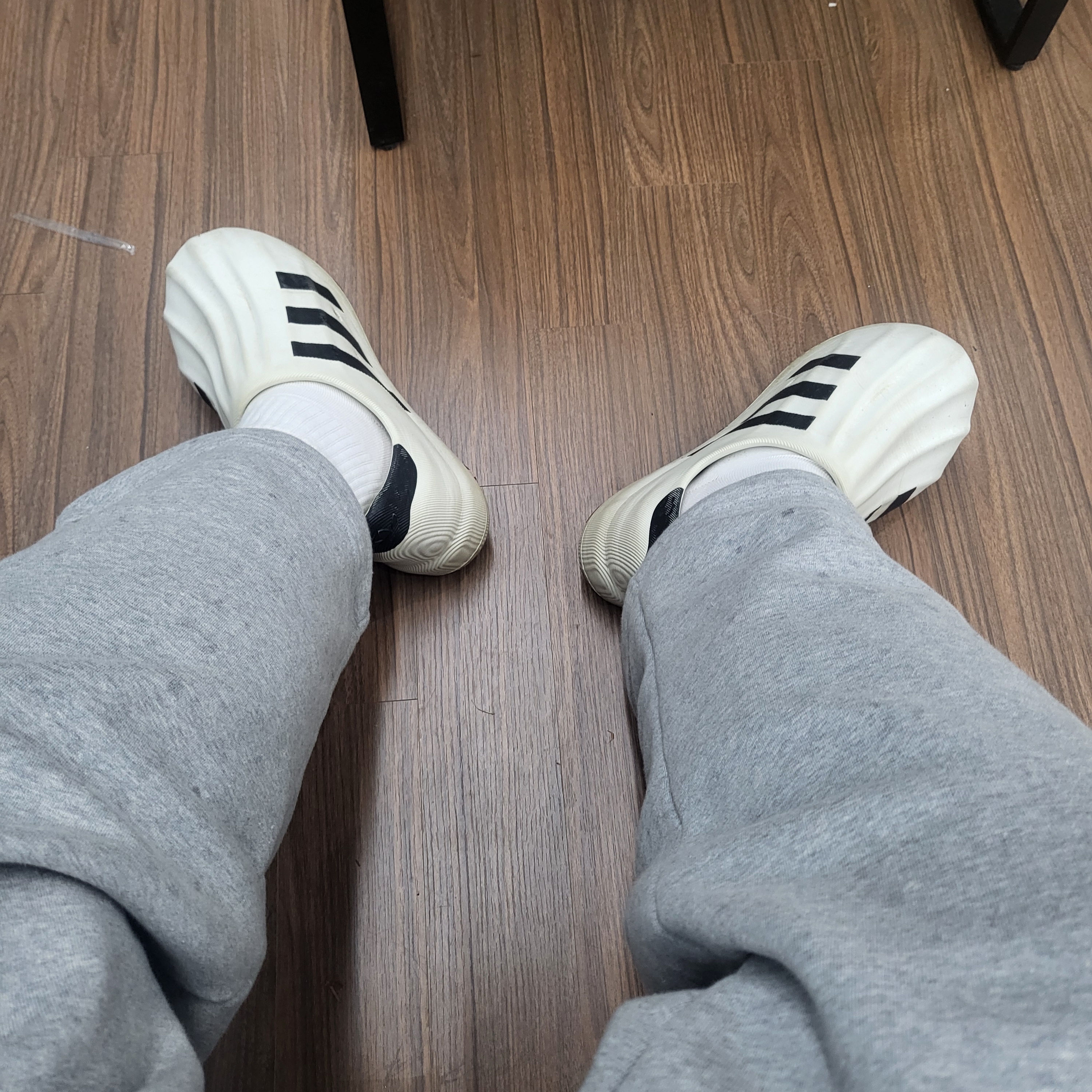 Adidas Adifom Superstar Core White 착용 스타일 - 2