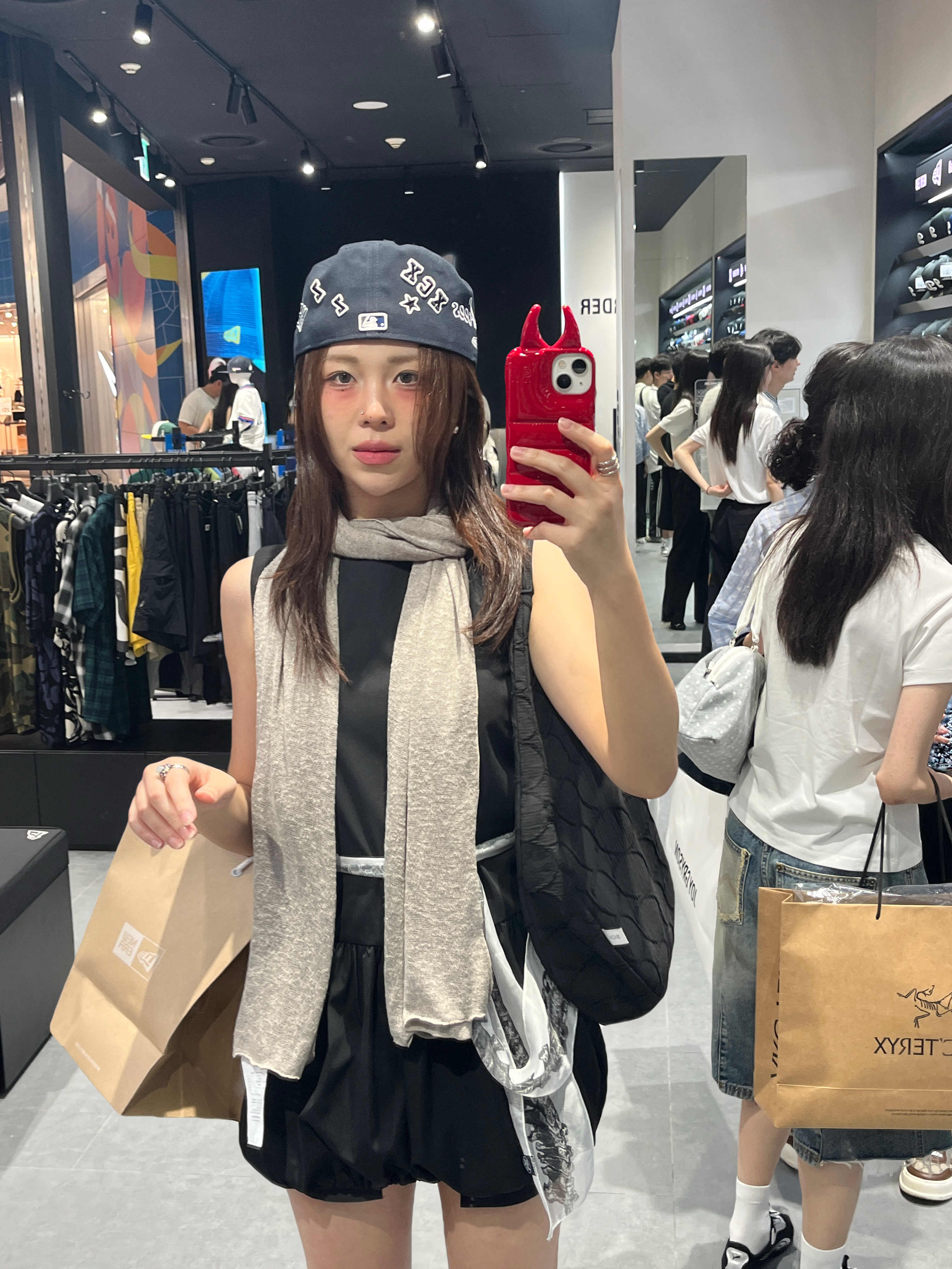 New Era MLB New York Yankees Pillbox Series Ball Cap Navy, Sansan Gear Rover Scarf Beige 착용 스타일 - 3