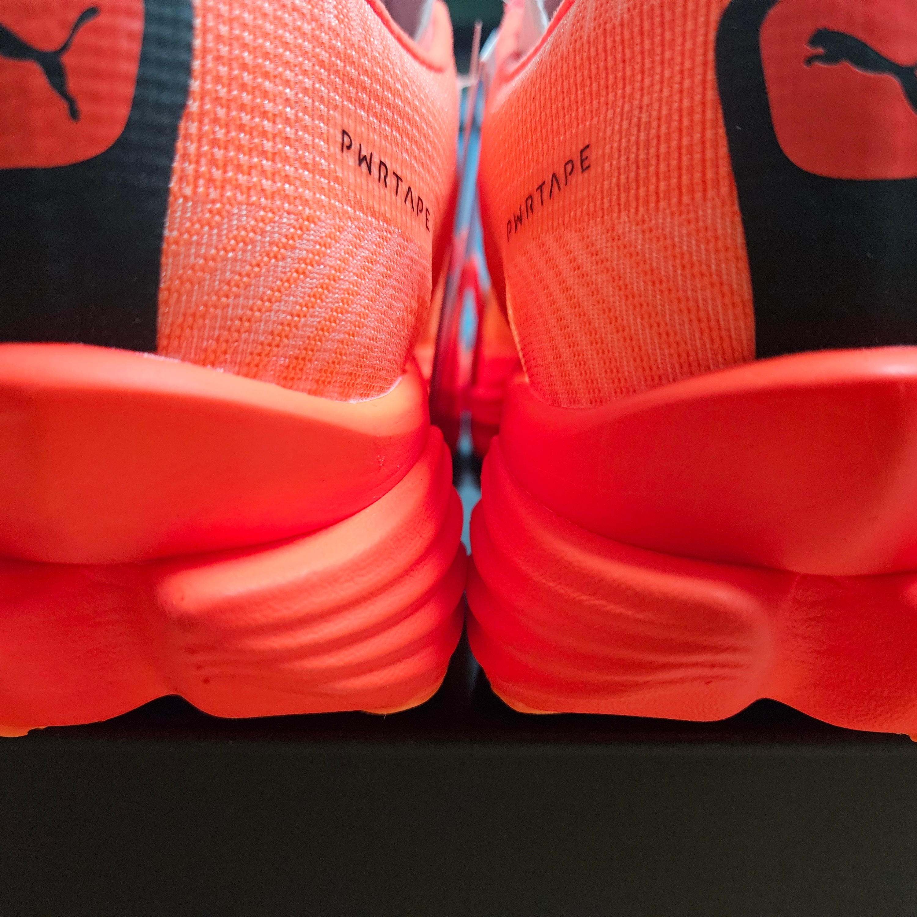 Puma Deviate Nitro Elite 3 Glowing Red Black 착용 스타일 - 7