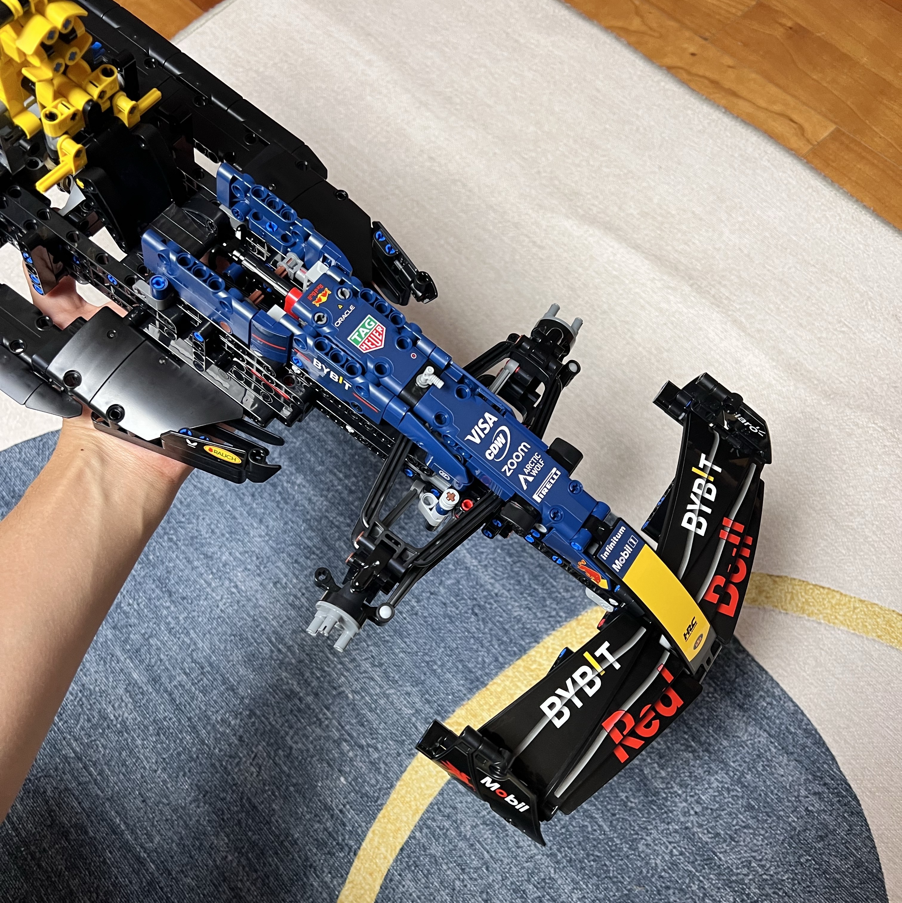 Lego Technic Oracle Red Bull Racing RB20 F1 Car 착용 스타일 - 4