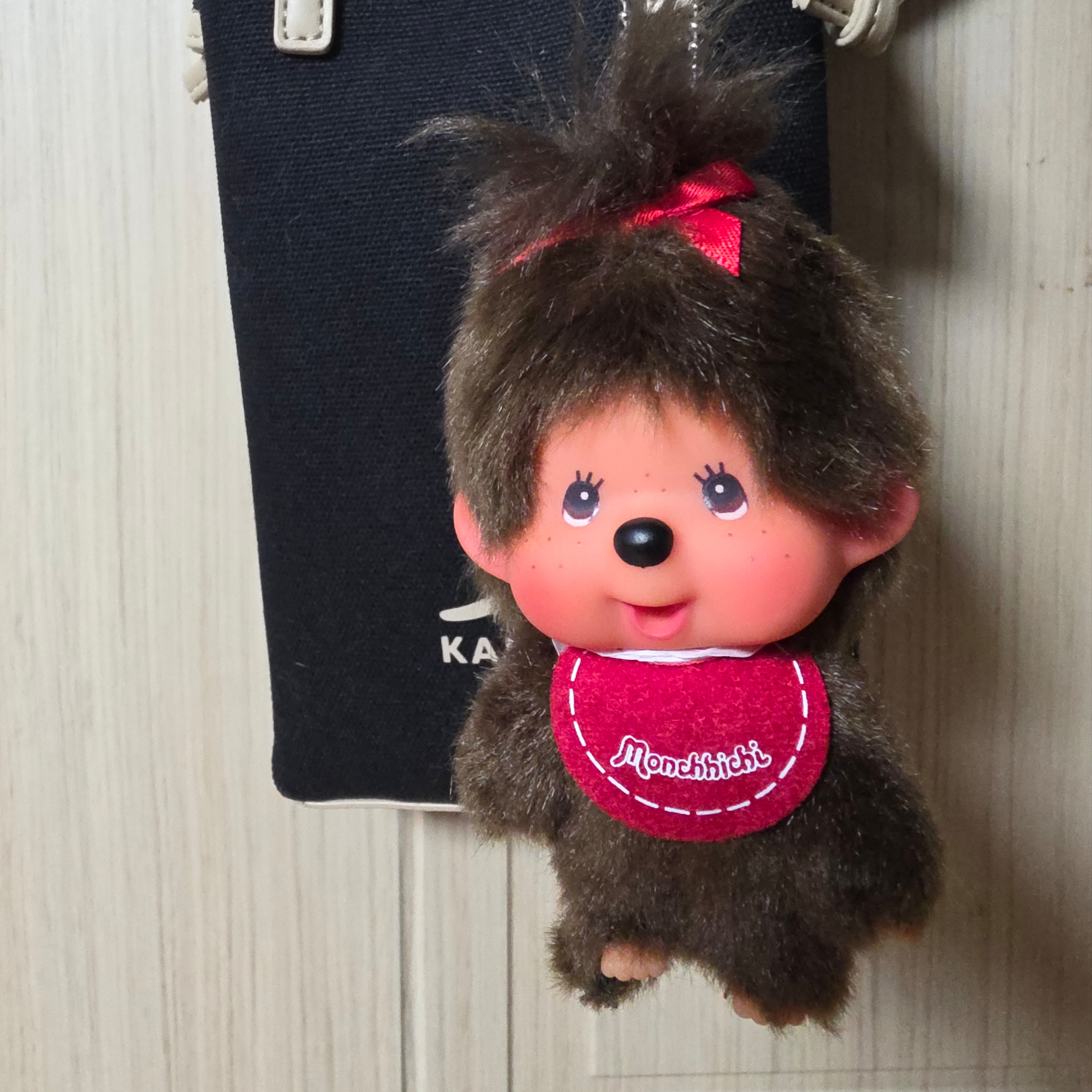 Monchhichi Bighead SS Girl Key Chain Brown 착용 스타일