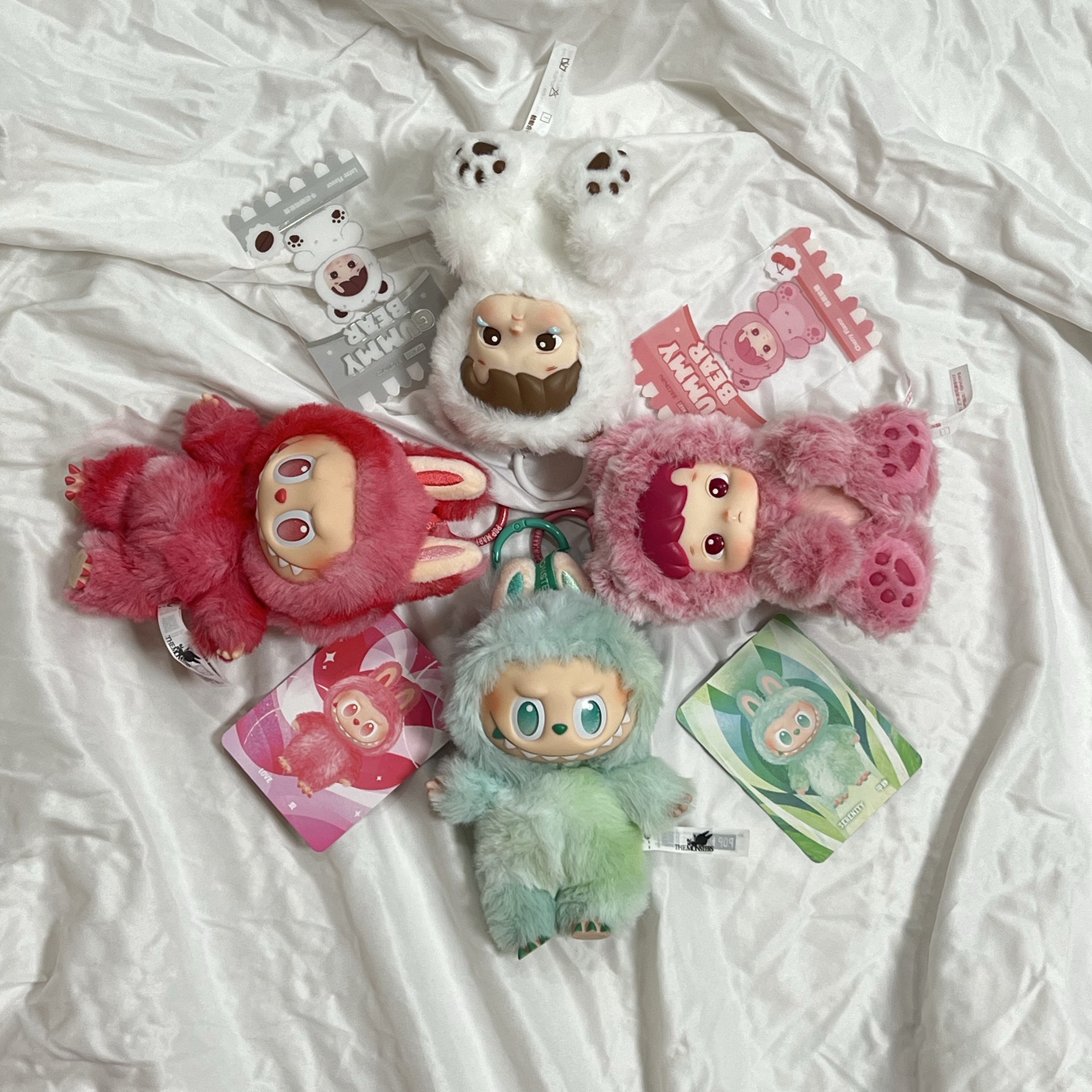Pop Mart Hacipupu Gummy Bear Series Vinyl Plush Pendant Cherry Flavor (Opened Case) 착용 스타일 - 2