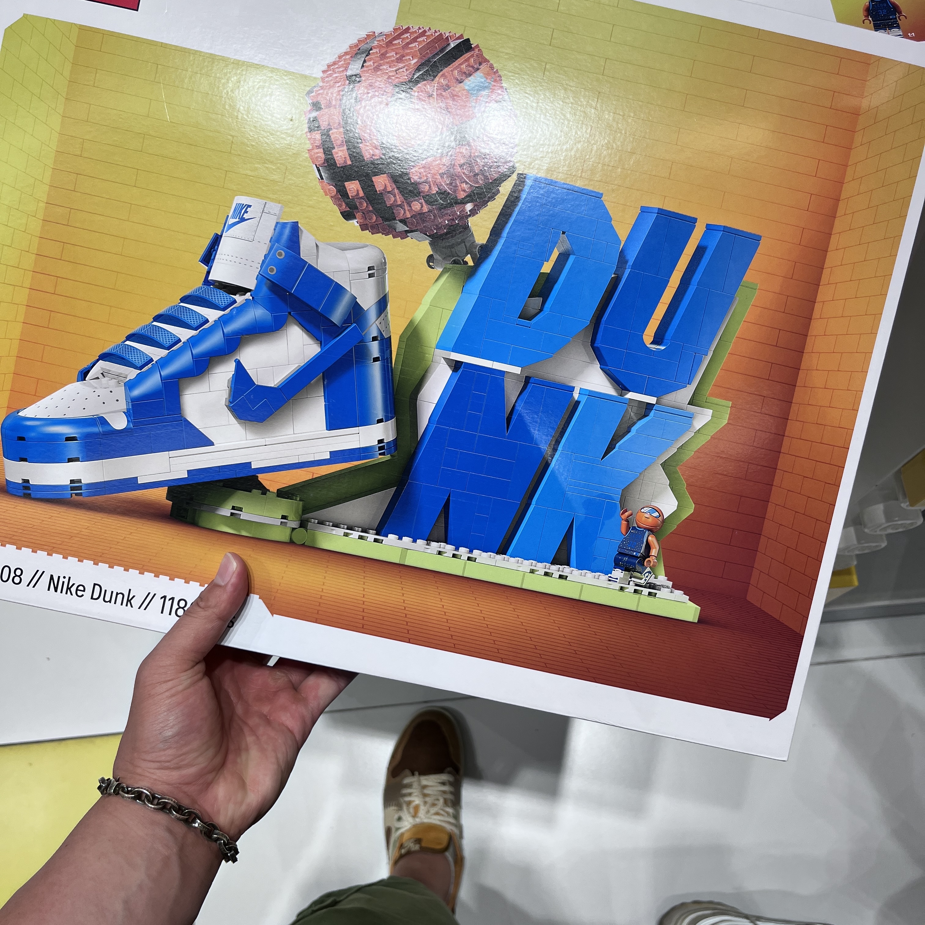 Jordan 1 x Zion Williamson Retro Low OG Flax and Oil Green, Lego x Nike Dunk Set 착용 스타일 - 2