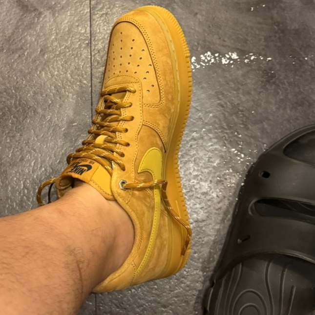 Nike Air Force 1 '07 WB Flax 착용 스타일