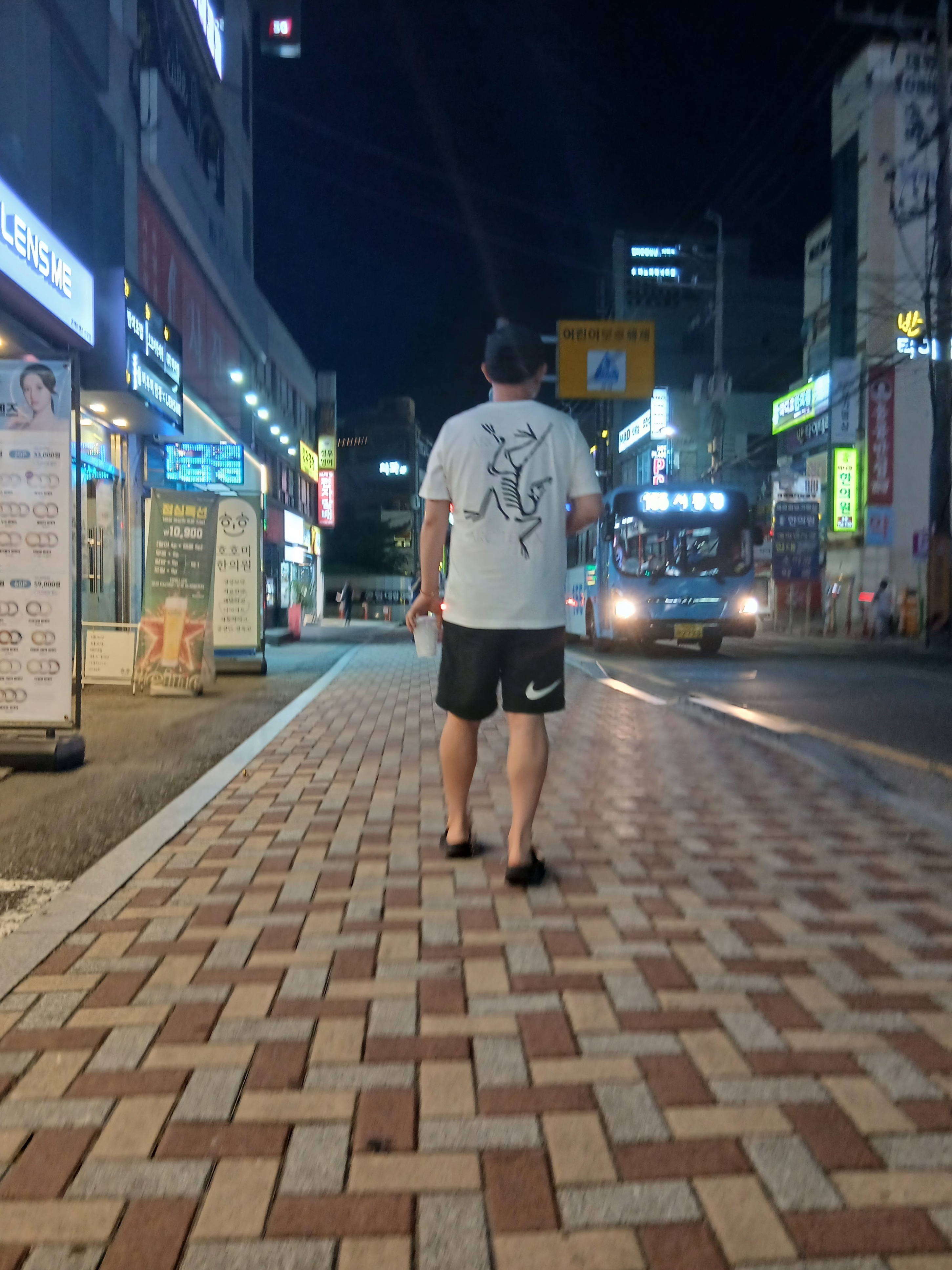 Supreme x The North Face Split 6-Panel Black - 24SS, Arc'teryx Arc'Multi Bird Logo SS T-Shirt White Light 착용 스타일 - 4