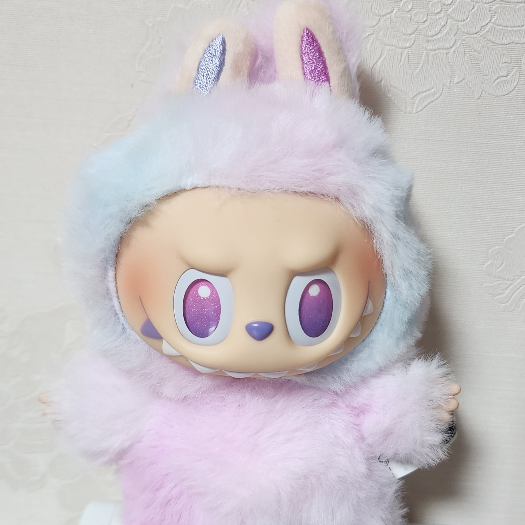 Pop Mart Labubu The Monsters Highlight Series Luck Keyring (Opened Case) 착용 스타일