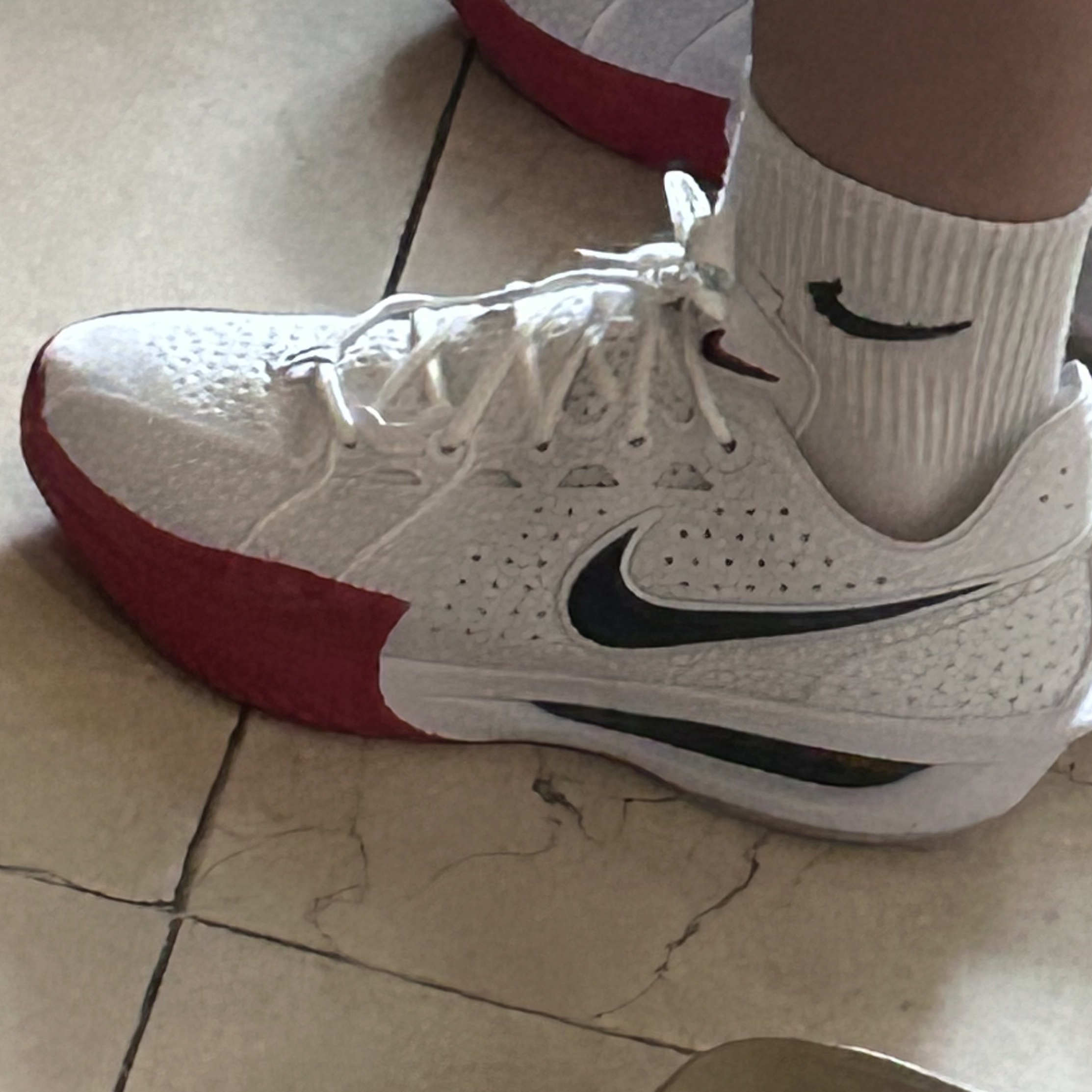 Nike Air Zoom GT Cut 3 EP White Sport Red 착용 스타일
