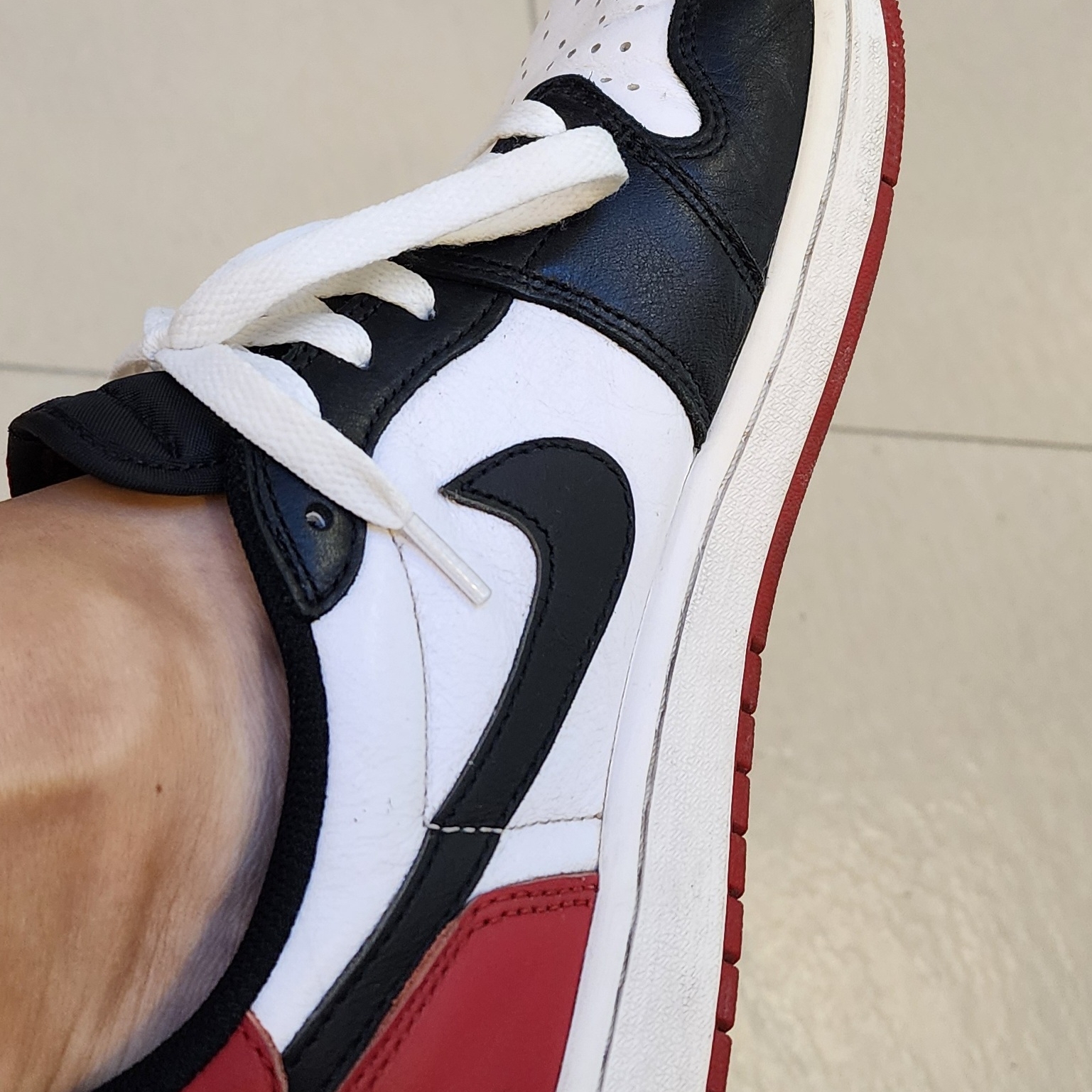 Jordan 1 Retro Low OG Black Toe 착용 스타일