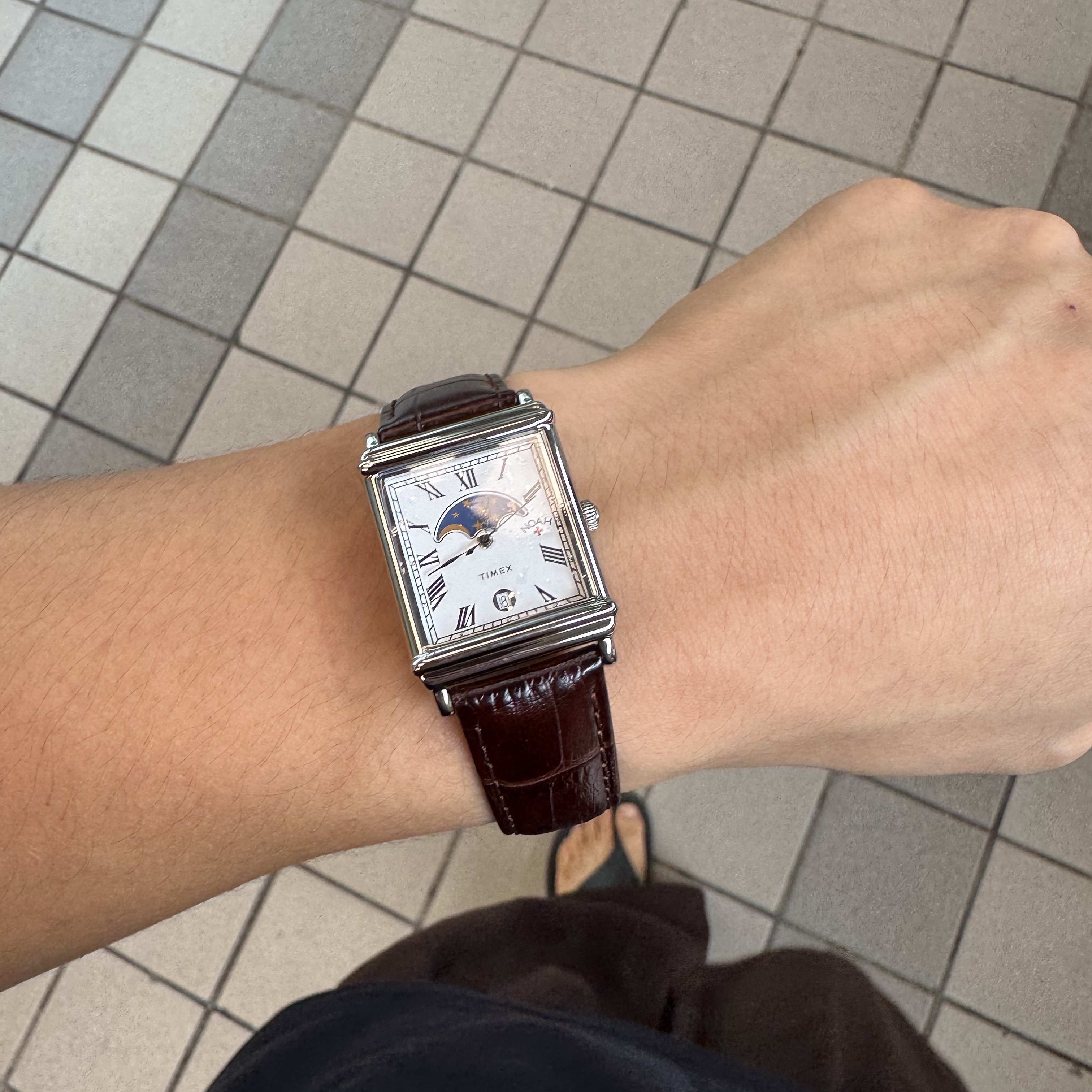 Timex x Noah Moon 37mm Phase Watch Brown Steel 착용 스타일