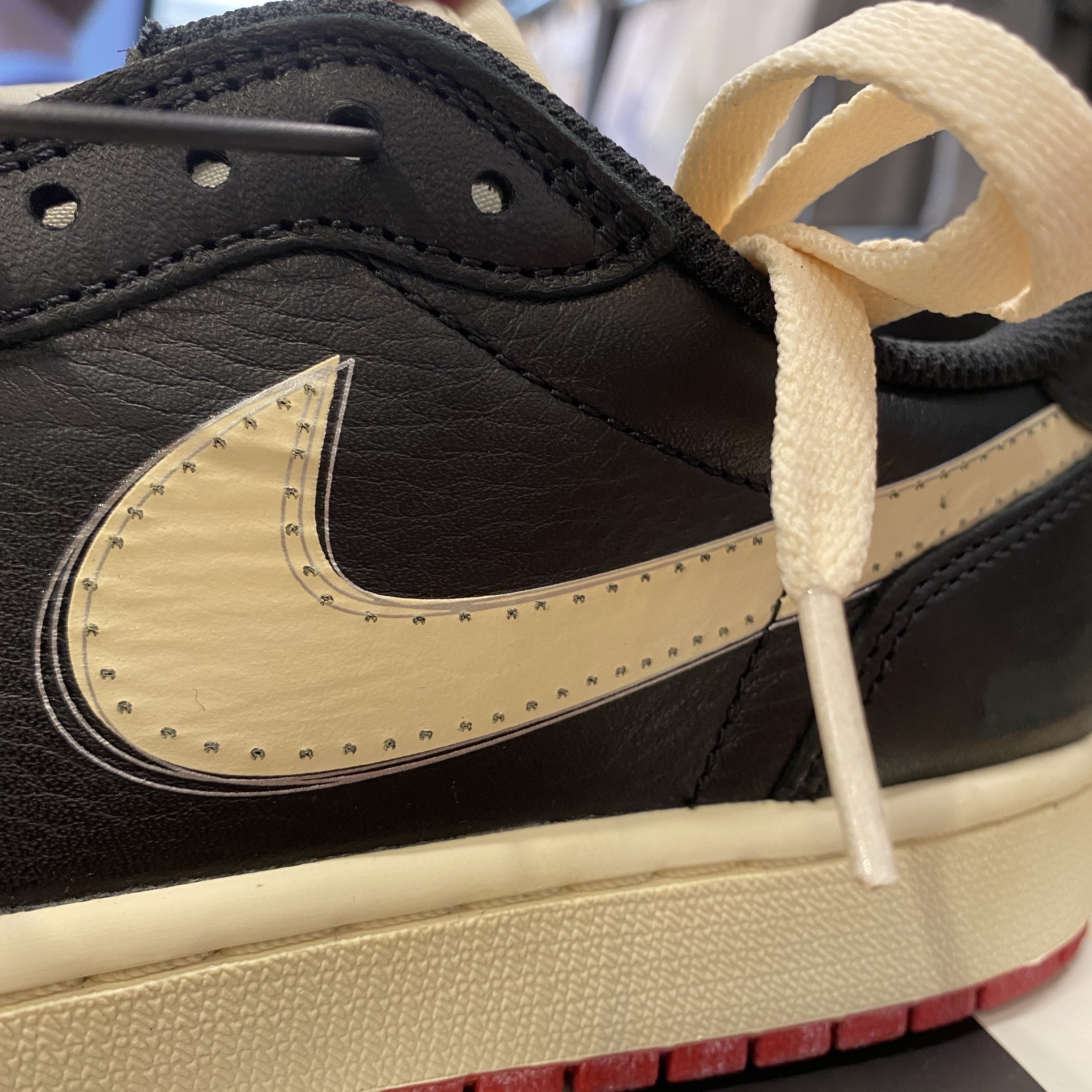 Jordan 1 x Nigel Sylvester Retro Low OG Better With Time 착용 스타일 - 6