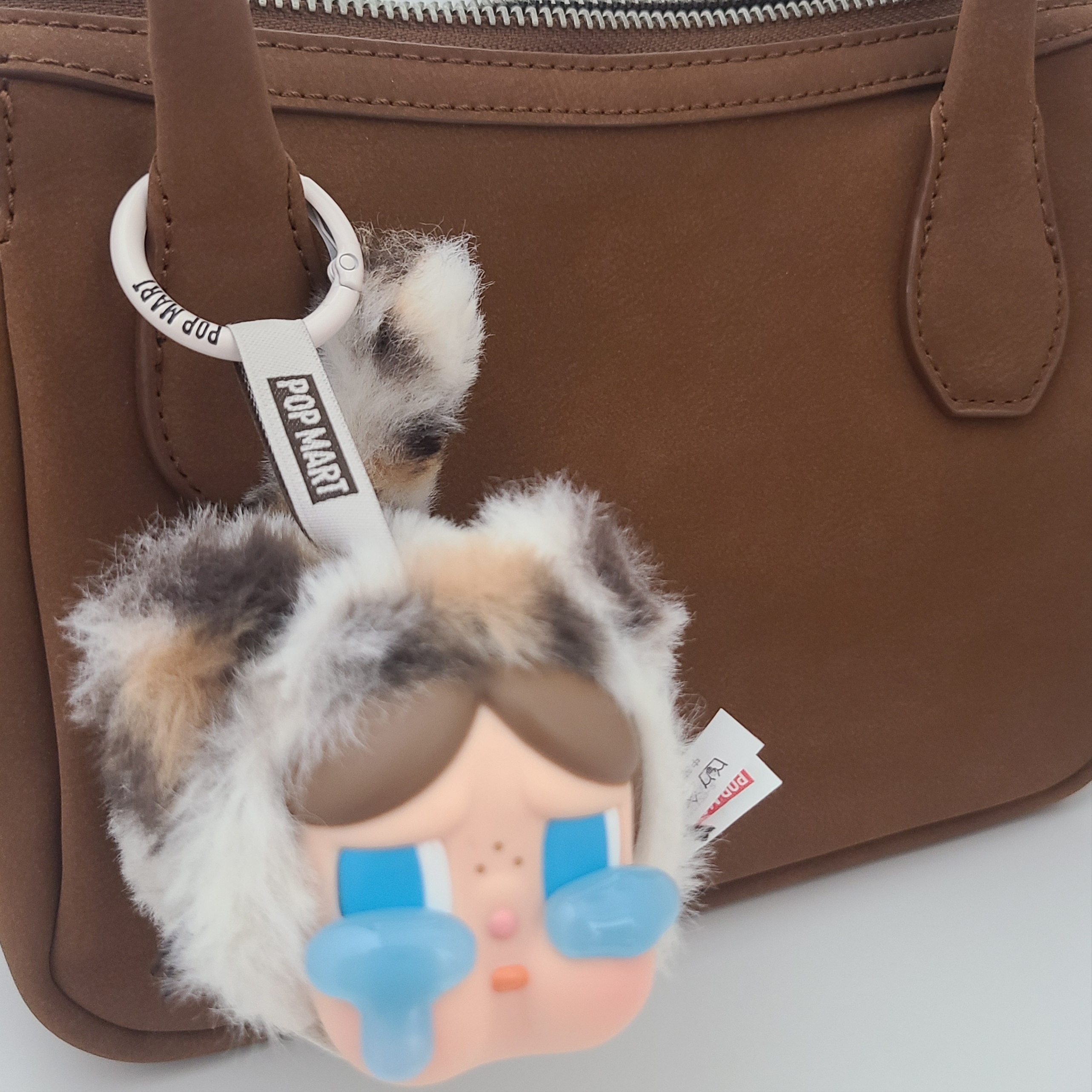 Pop Mart Crybaby Wild But Cutie Series Vinyl Plush Pendant Vintage Cutie (Opened Case) 착용 스타일