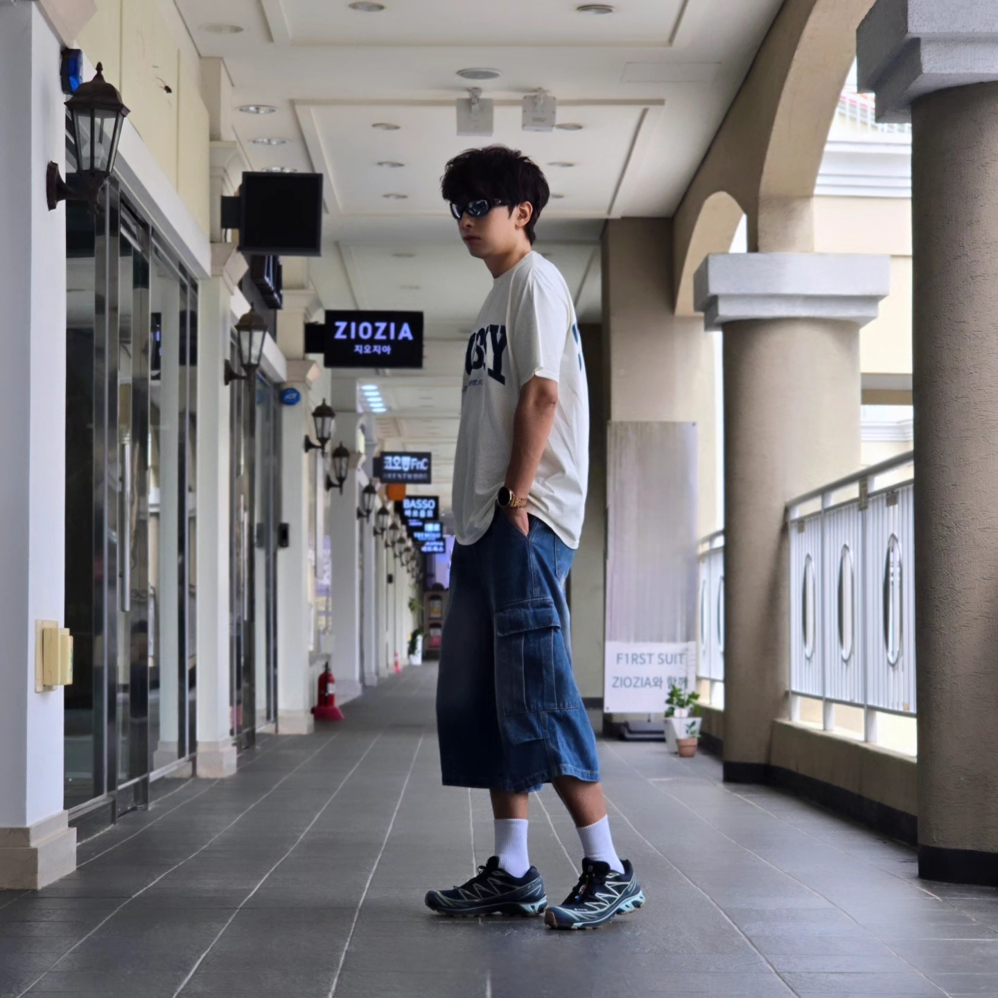Stussy Burly Threads Pigment Dyed T-Shirt Natural, Samsung Galaxy Watch6 44mm LTE Silver (Korean Ver.) 착용 스타일 - 1